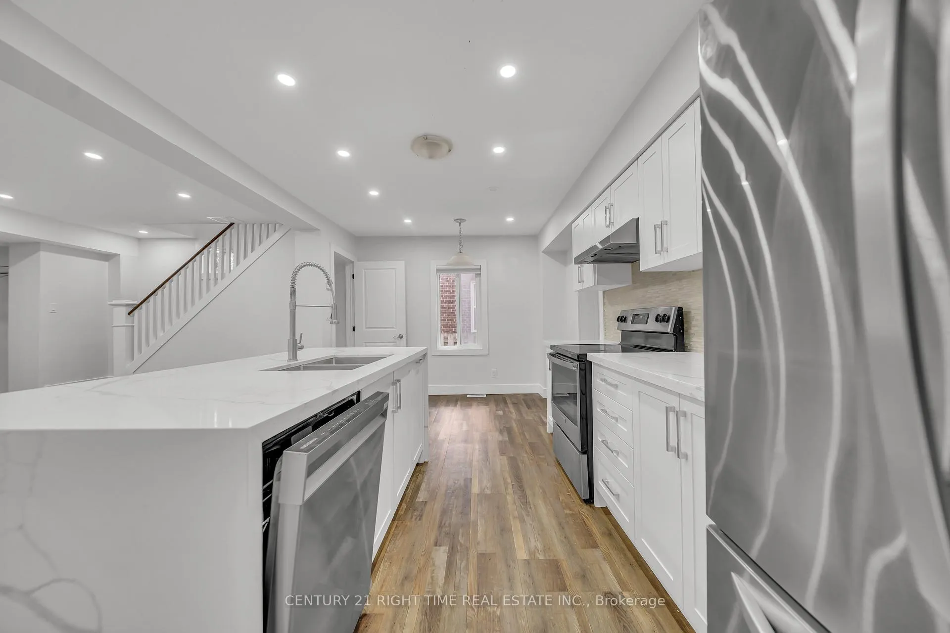 Photo 11 of 324 Victoria Street S, Kitchener — HOMEH