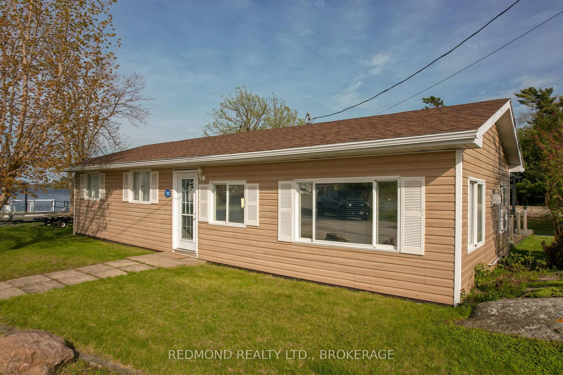 Photo 2 of 396 Howe Island Ferry Road S, Gananoque — HOMEH
