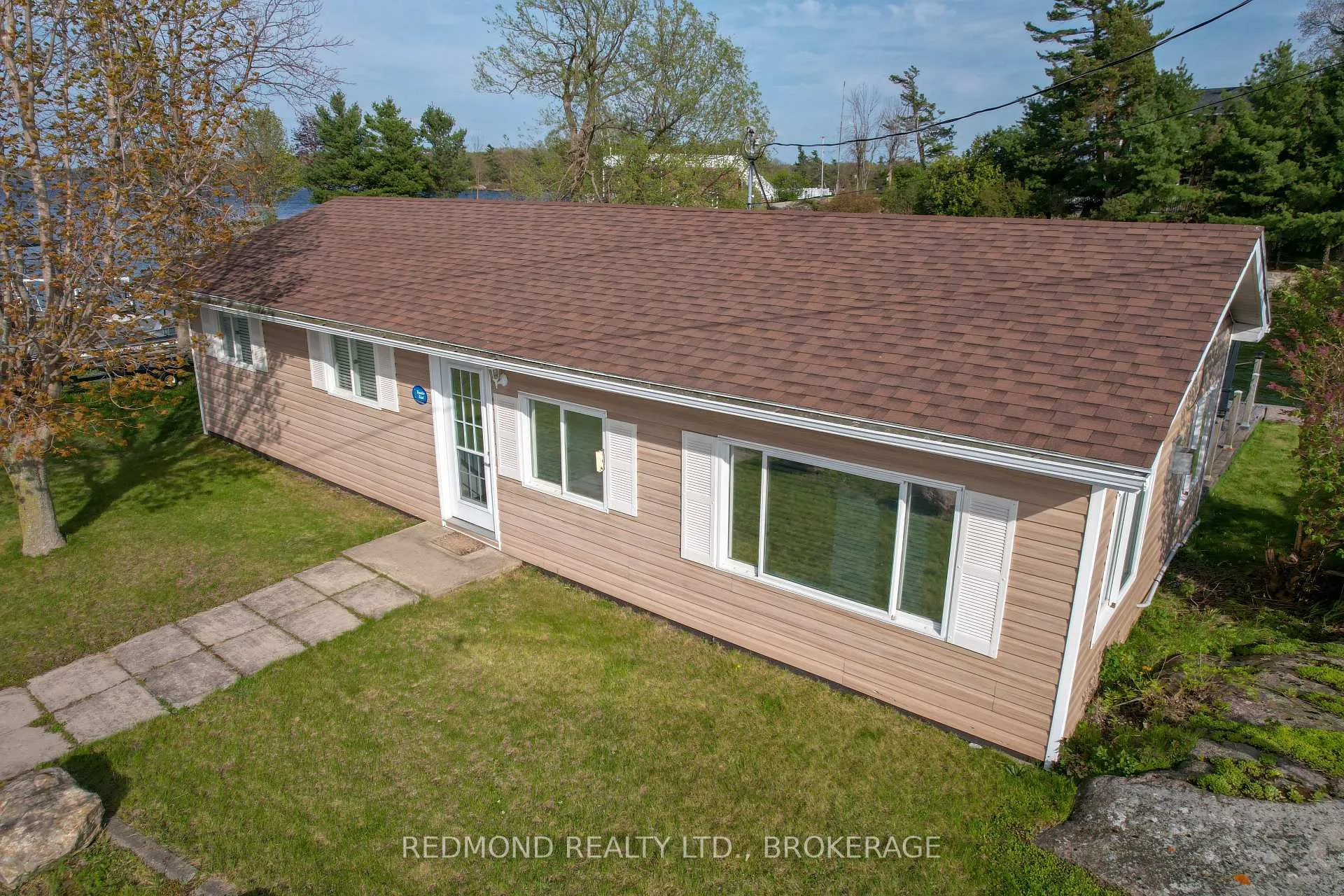Photo 4 of 396 Howe Island Ferry Road S, Gananoque — HOMEH