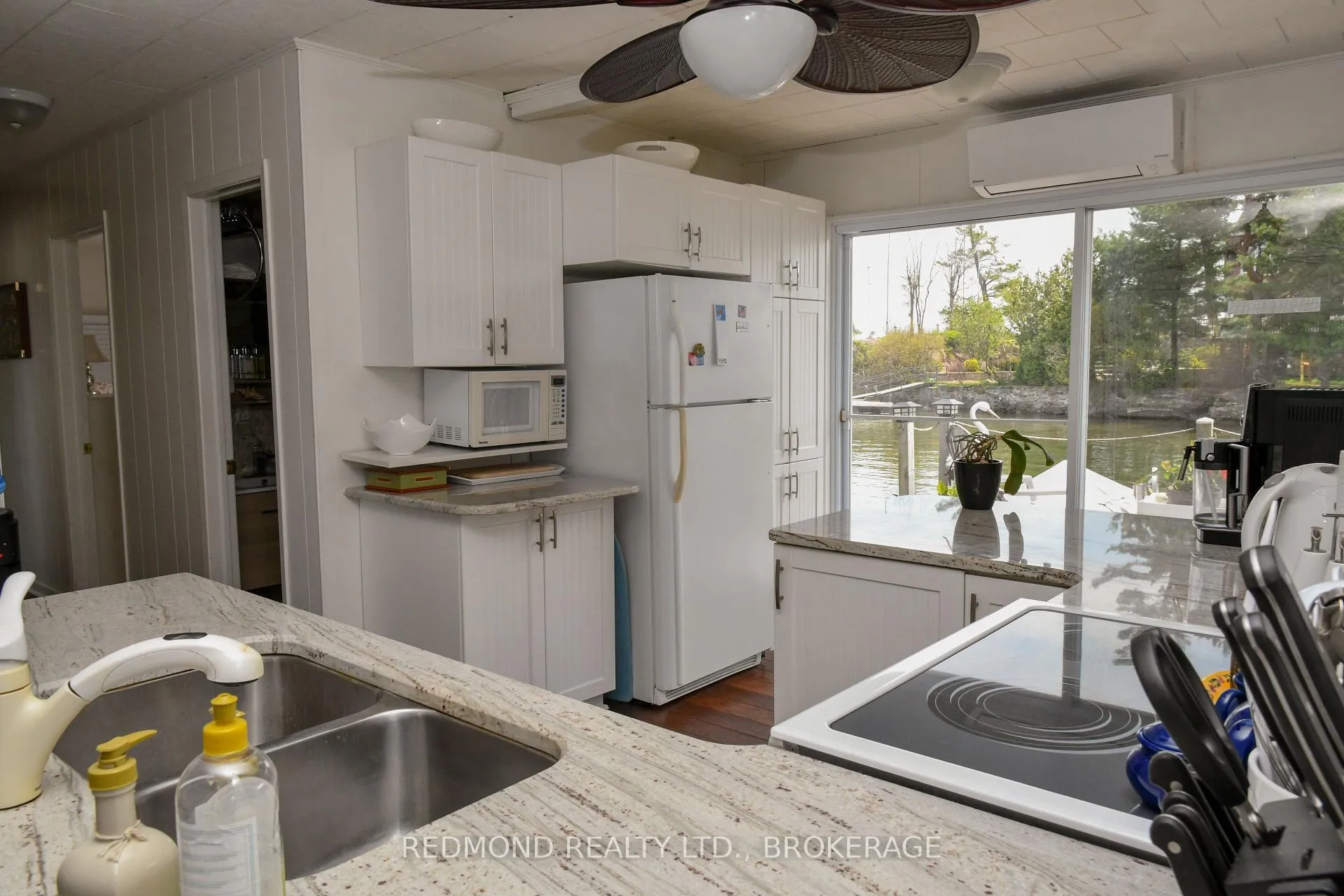 Photo 13 of 396 Howe Island Ferry Road S, Gananoque — HOMEH