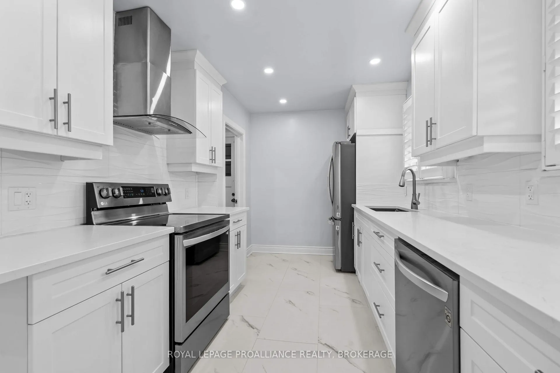 Photo 10 of 48 Ellerbeck Street, Kingston, Central City East — HOMEH