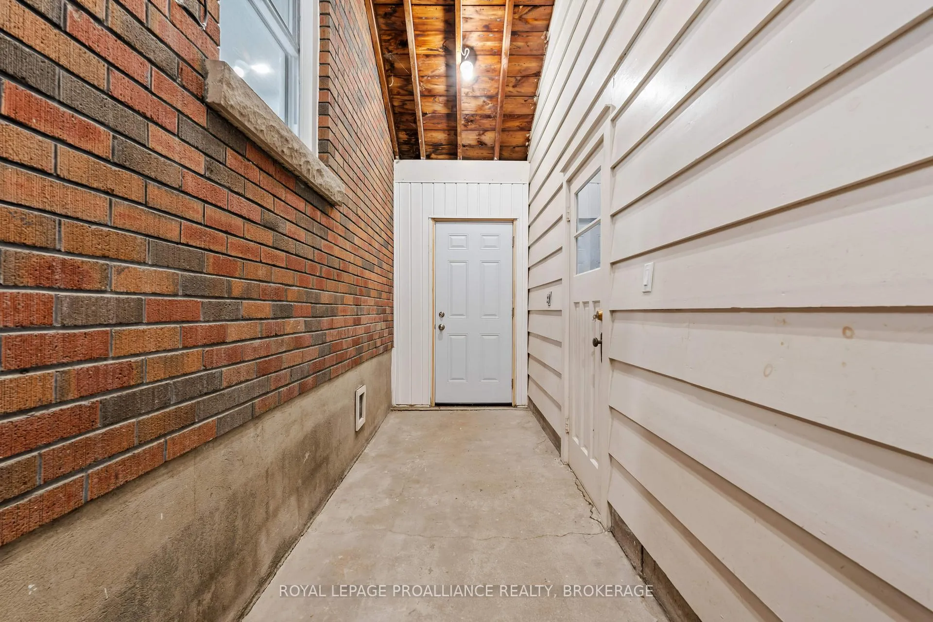 Photo 31 of 48 Ellerbeck Street, Kingston, Central City East — HOMEH