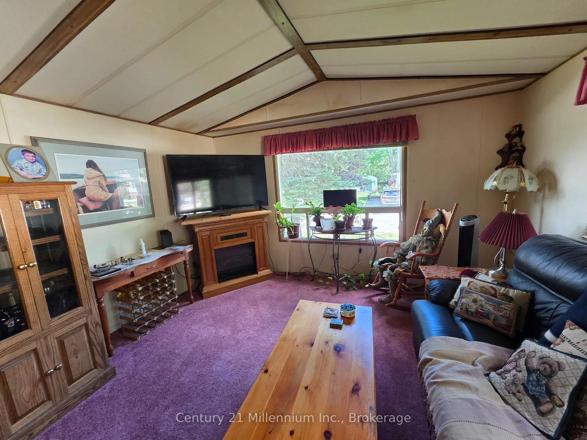 Photo 5 of 67 Georgian Glen Drive, Wasaga Beach — HOMEH