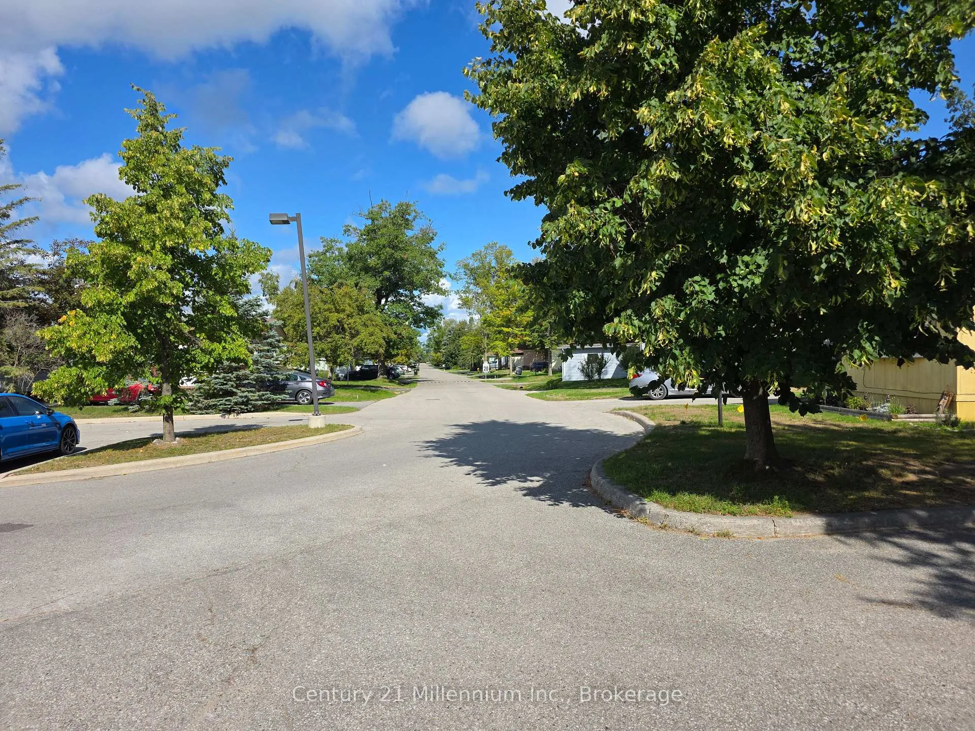 Photo 12 of 67 Georgian Glen Drive, Wasaga Beach — HOMEH