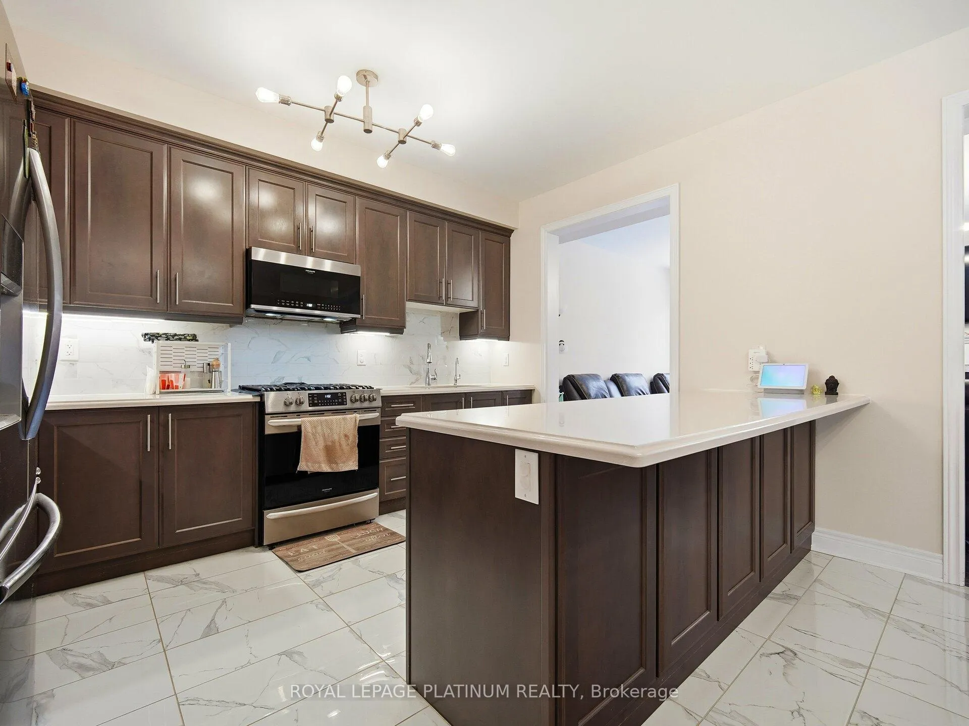 Photo 12 of 28 Overstone Road, Halton Hills, Georgetown — HOMEH
