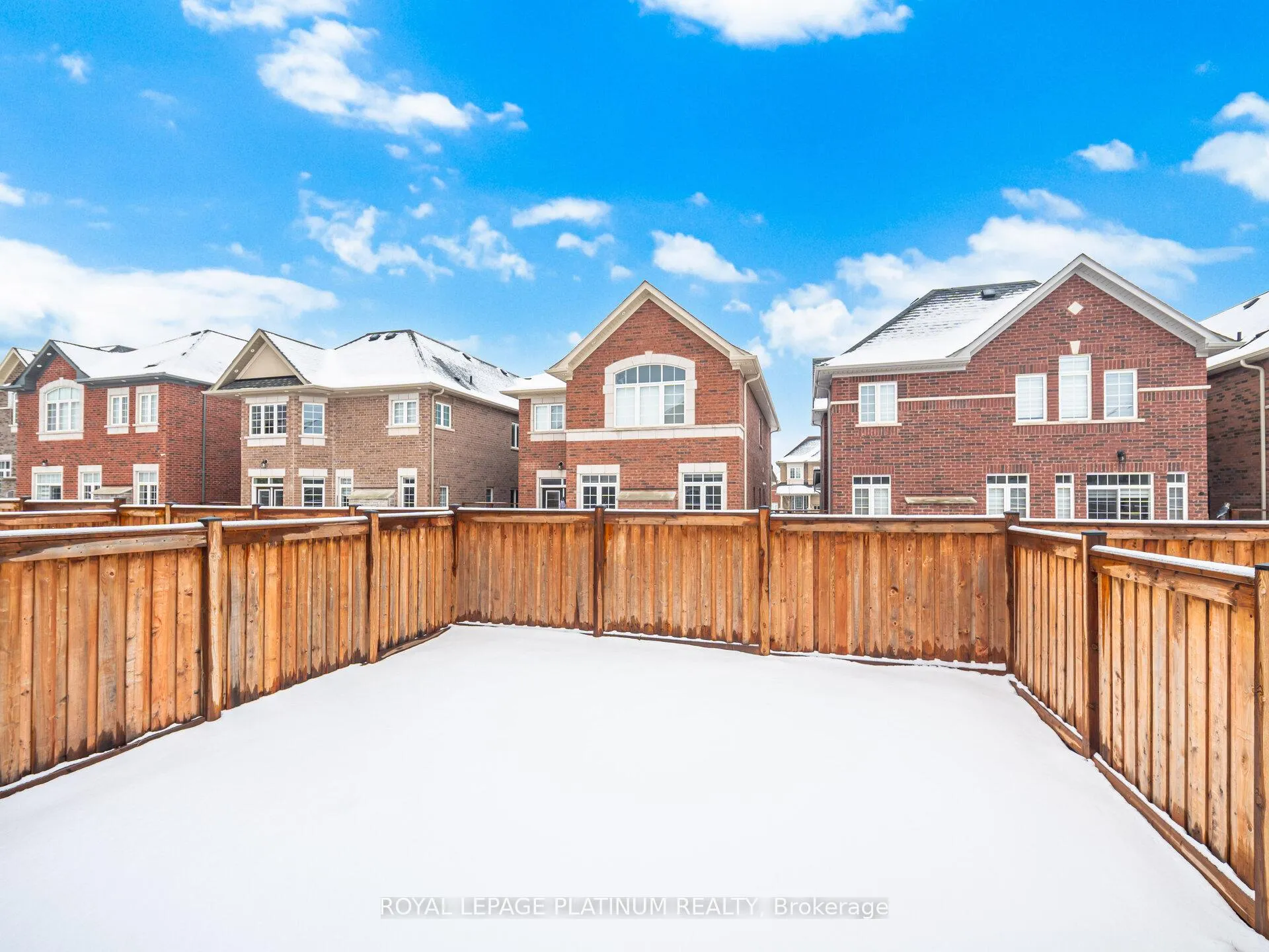 Photo 41 of 28 Overstone Road, Halton Hills, Georgetown — HOMEH
