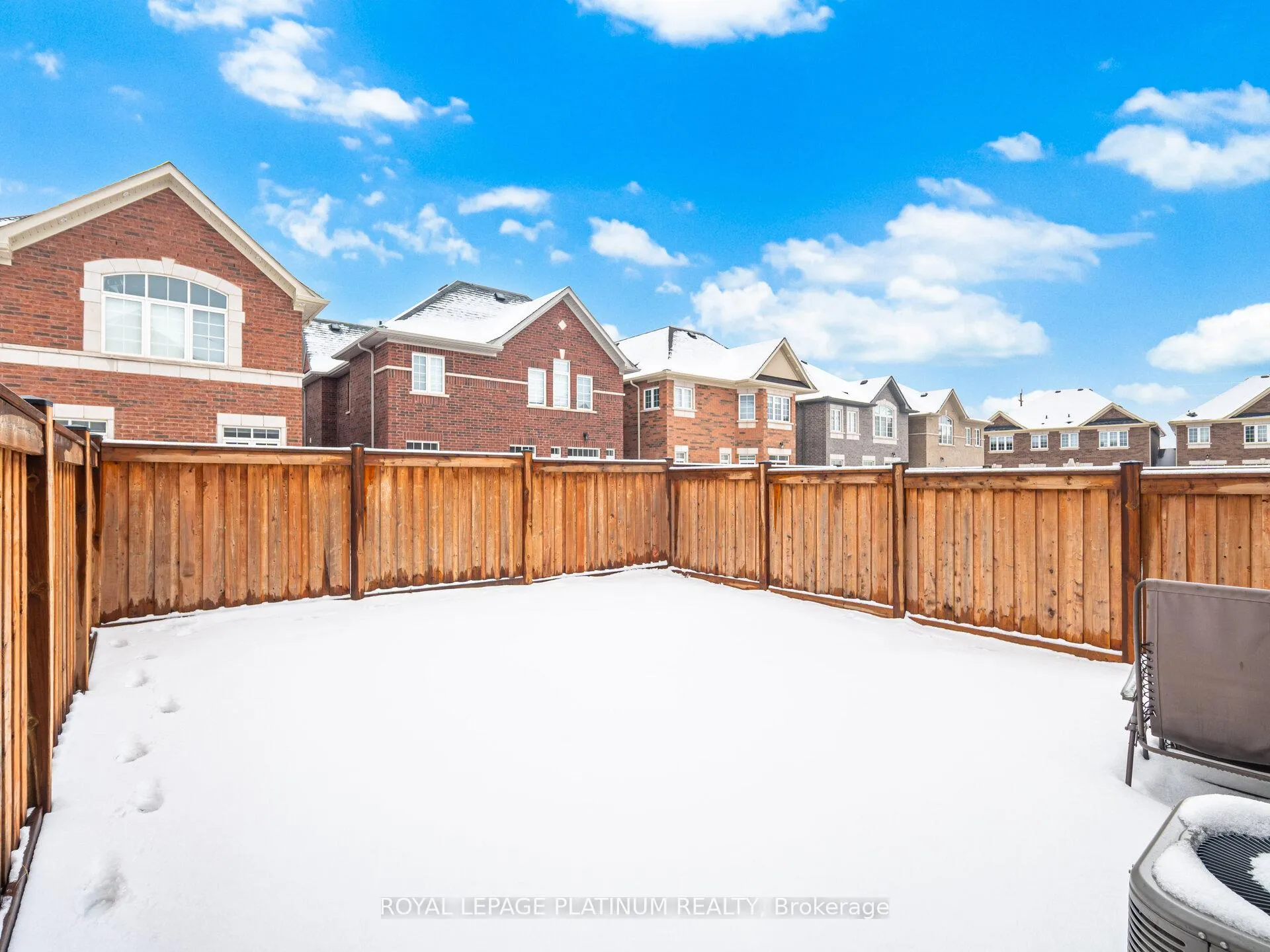 Photo 44 of 28 Overstone Road, Halton Hills, Georgetown — HOMEH