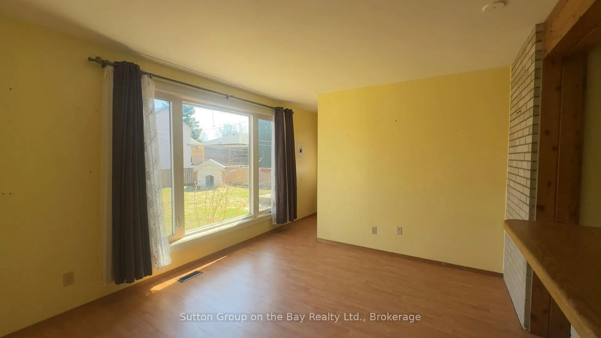 Photo 9 of 641 Oak Street, Collingwood — HOMEH