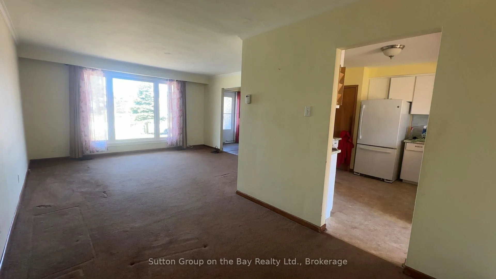 Photo 13 of 641 Oak Street, Collingwood — HOMEH