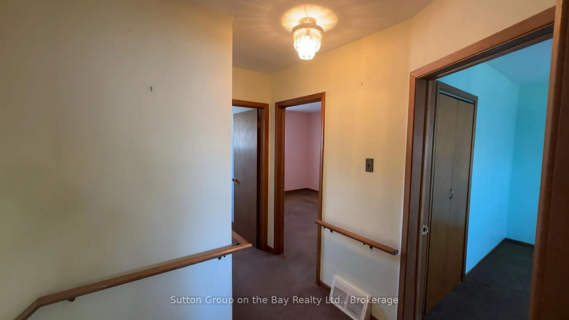 Photo 25 of 641 Oak Street, Collingwood — HOMEH