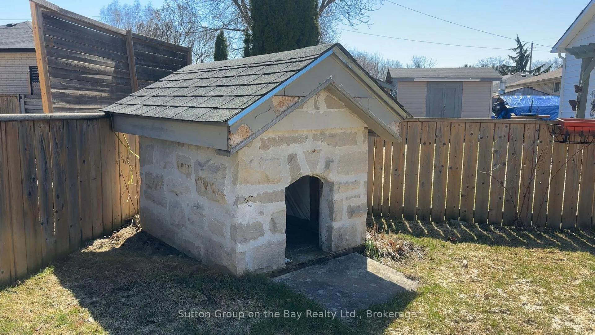 Photo 33 of 641 Oak Street, Collingwood — HOMEH