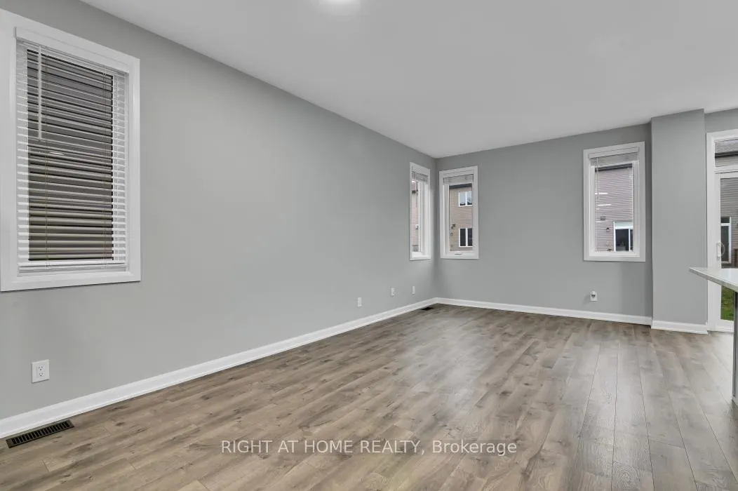 Photo 9 of 561 Decoeur Drive, Ottawa, Avalon West — HOMEH