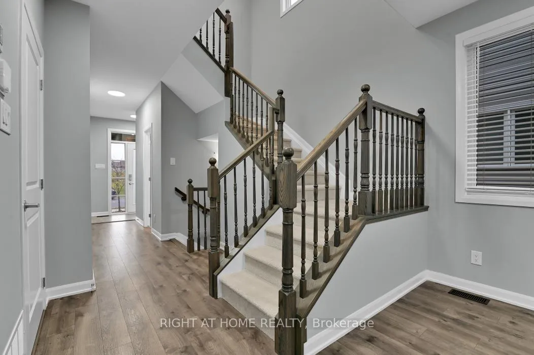 Photo 11 of 561 Decoeur Drive, Ottawa, Avalon West — HOMEH