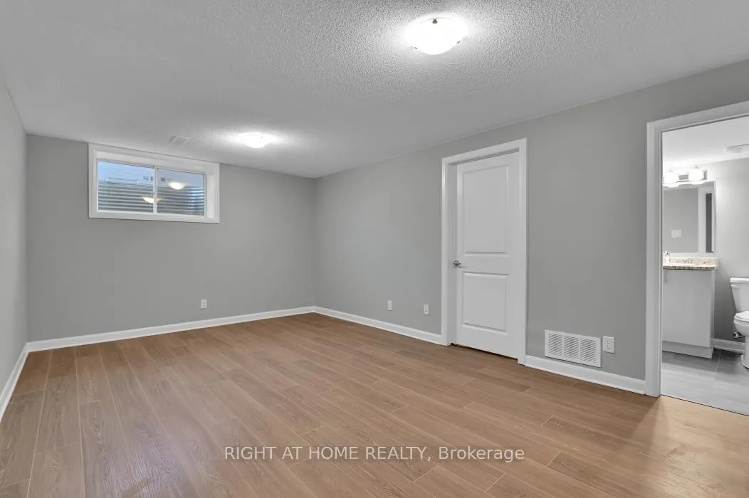 Photo 24 of 561 Decoeur Drive, Ottawa, Avalon West — HOMEH