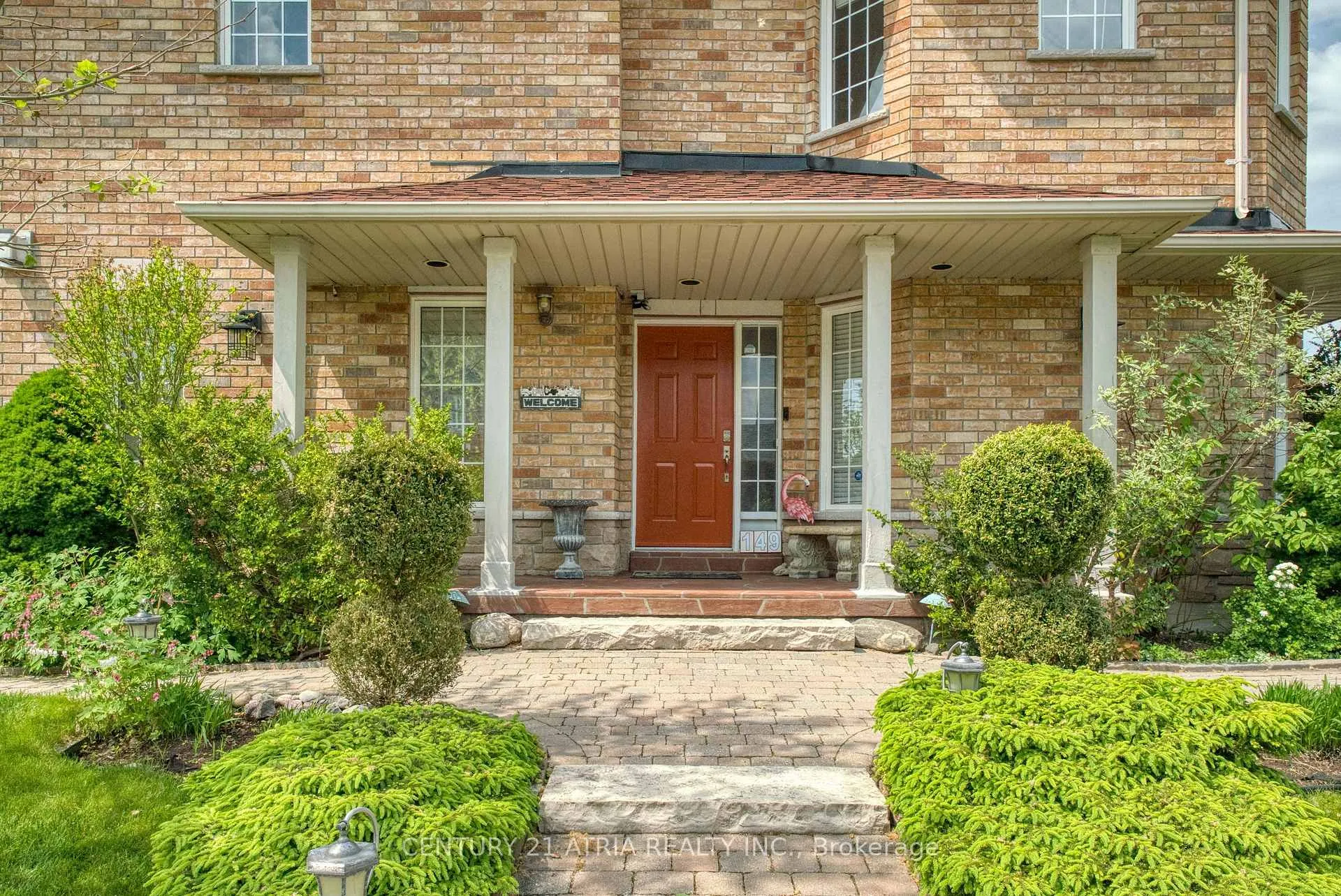 Photo 4 of 149 Russell Jarvis Drive, Markham, Legacy — HOMEH