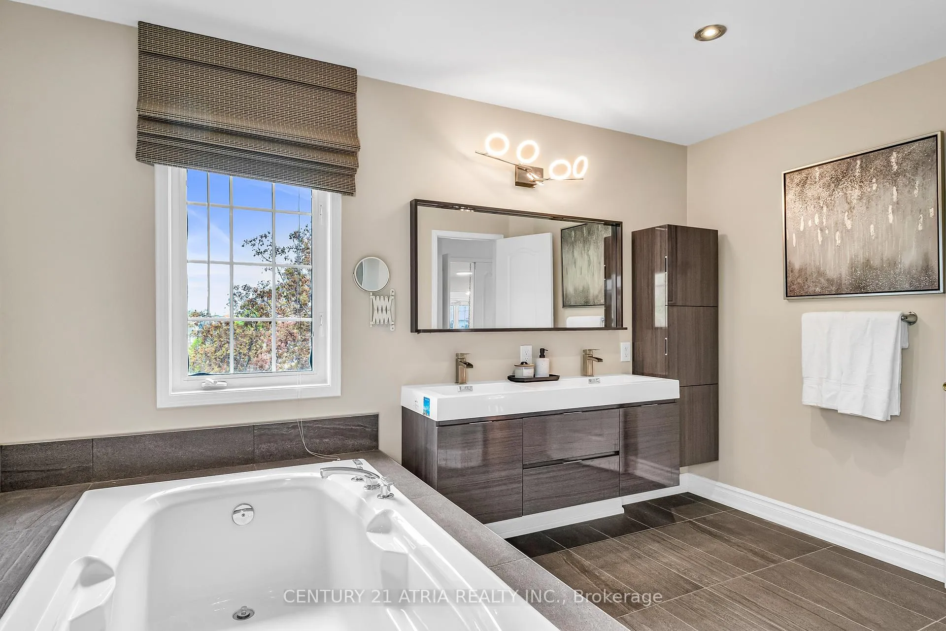 Photo 24 of 149 Russell Jarvis Drive, Markham, Legacy — HOMEH
