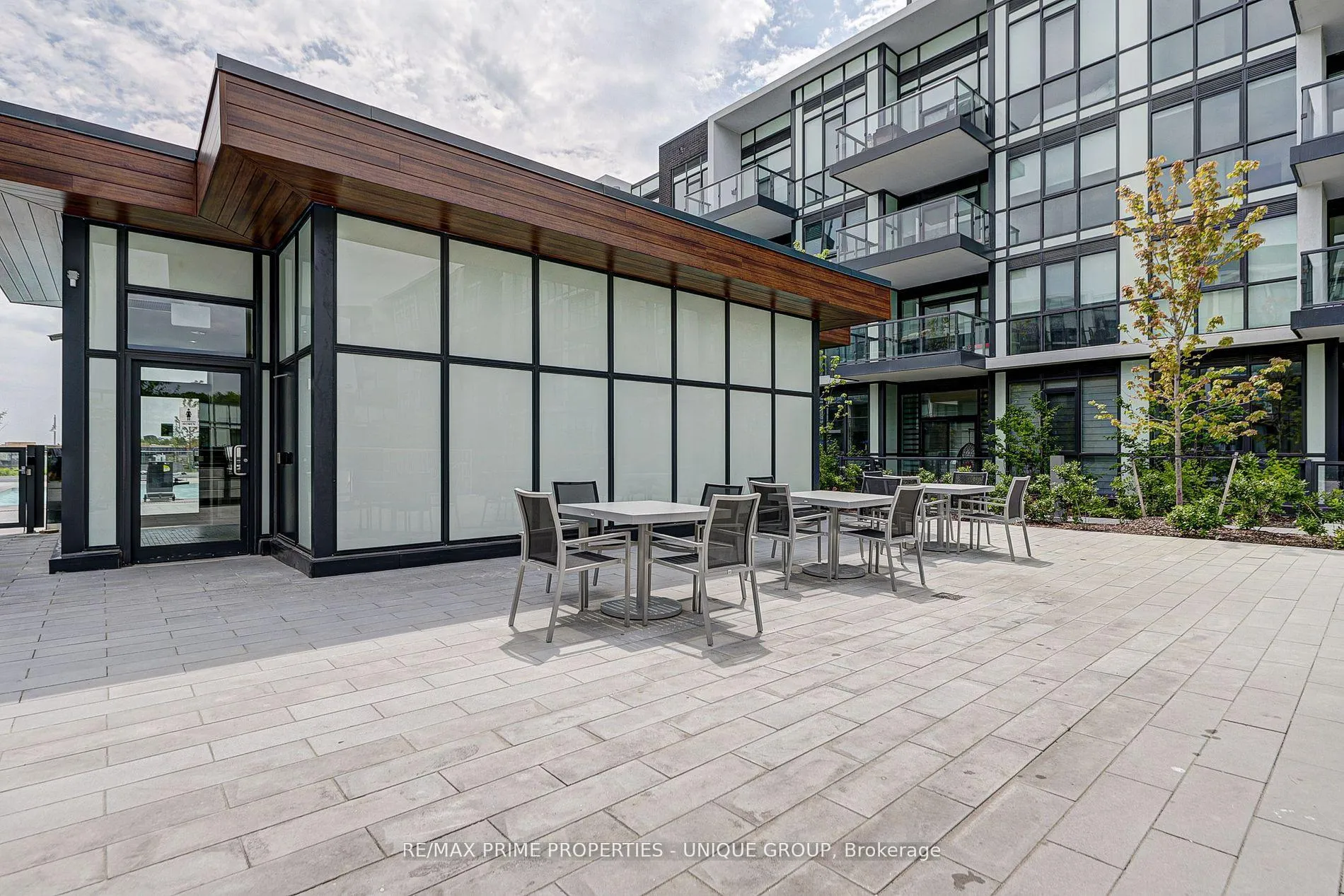 Photo 37 of Unit 427, 415 Sea Ray Avenue, Innisfil, Rural Innisfil — HOMEH