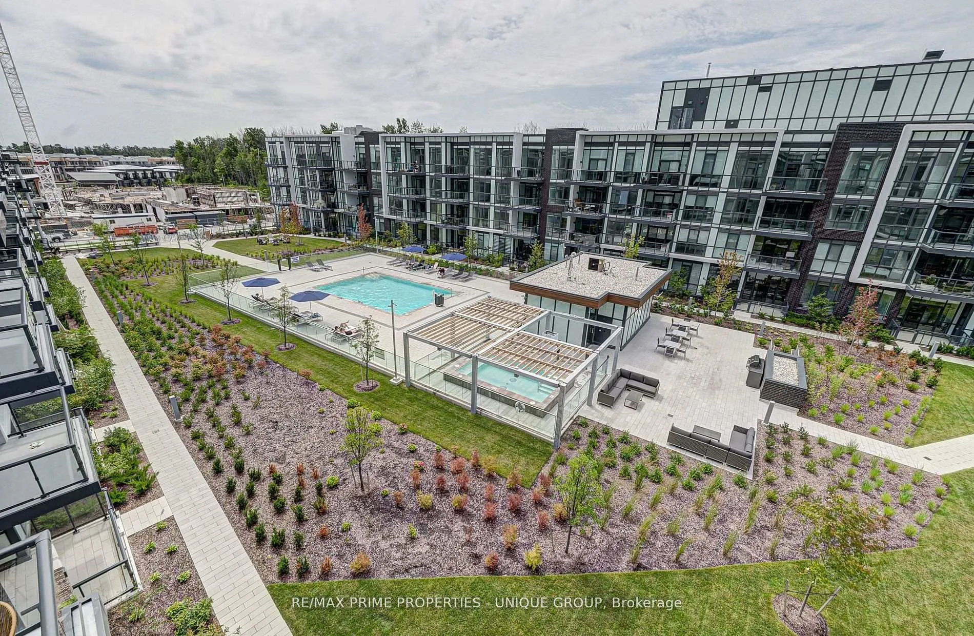 Photo 44 of Unit 427, 415 Sea Ray Avenue, Innisfil, Rural Innisfil — HOMEH
