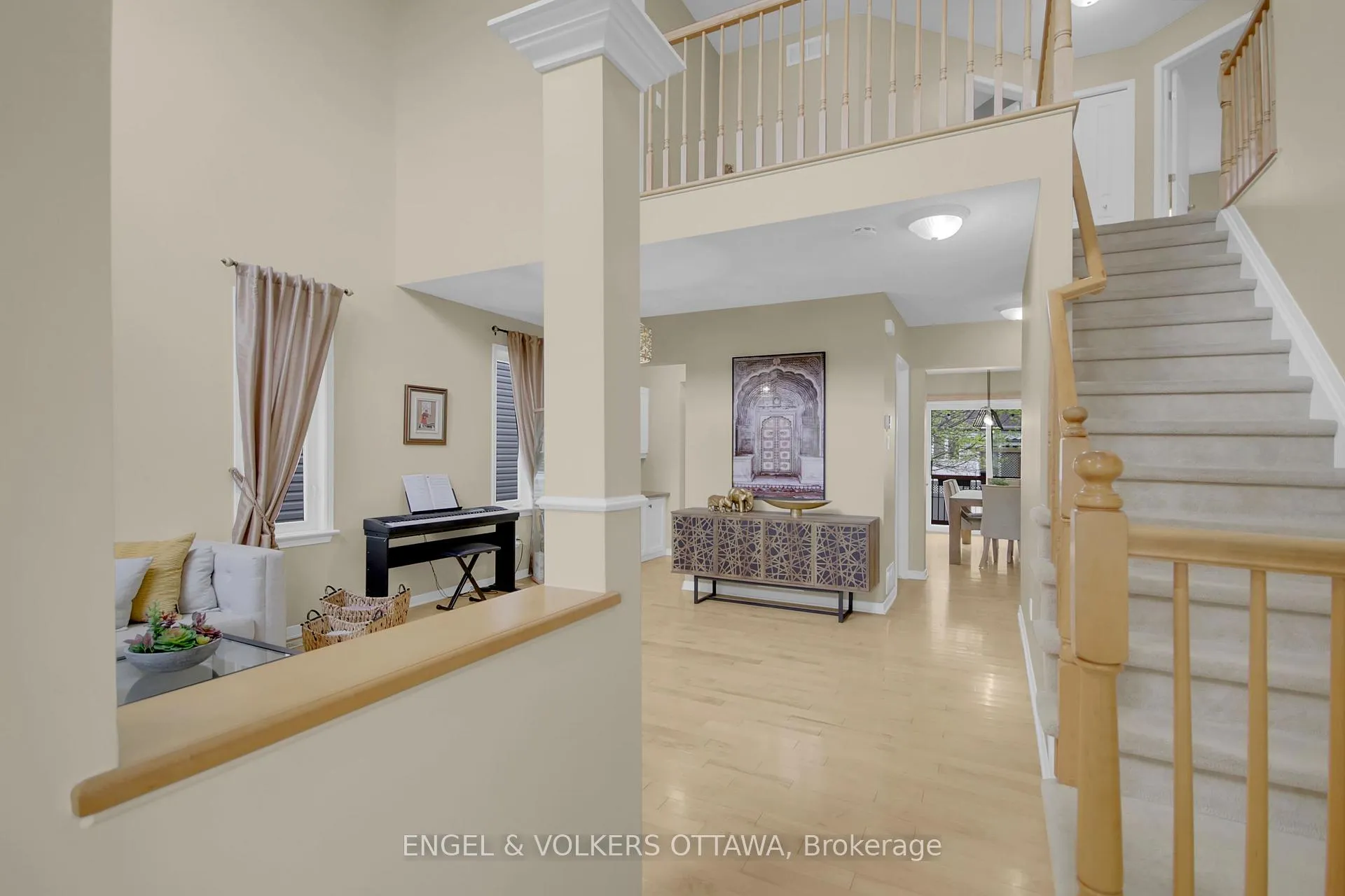 Photo 8 of 153 Arrowwood Drive, Ottawa, Stittsville (South) — HOMEH
