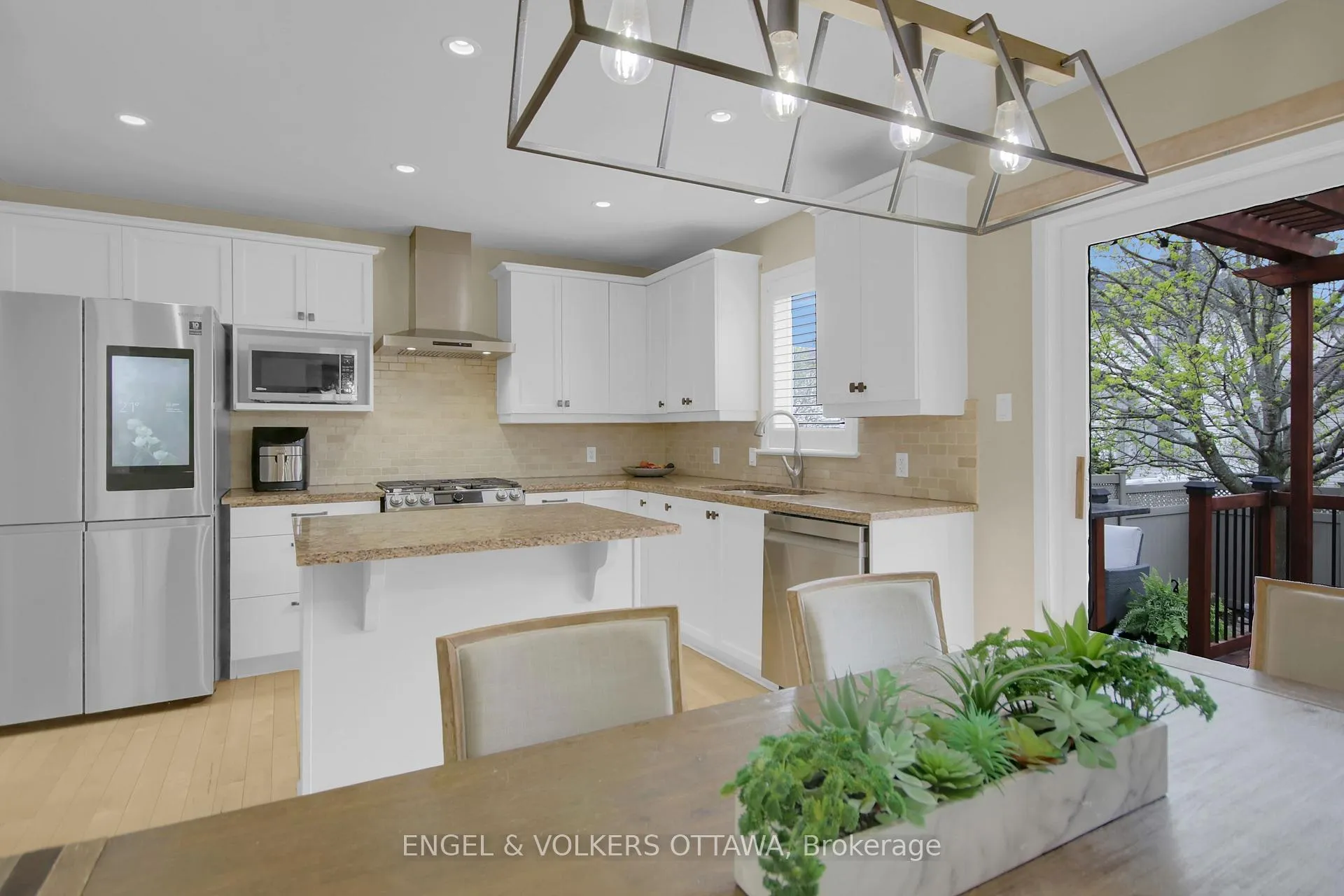 Photo 16 of 153 Arrowwood Drive, Ottawa, Stittsville (South) — HOMEH