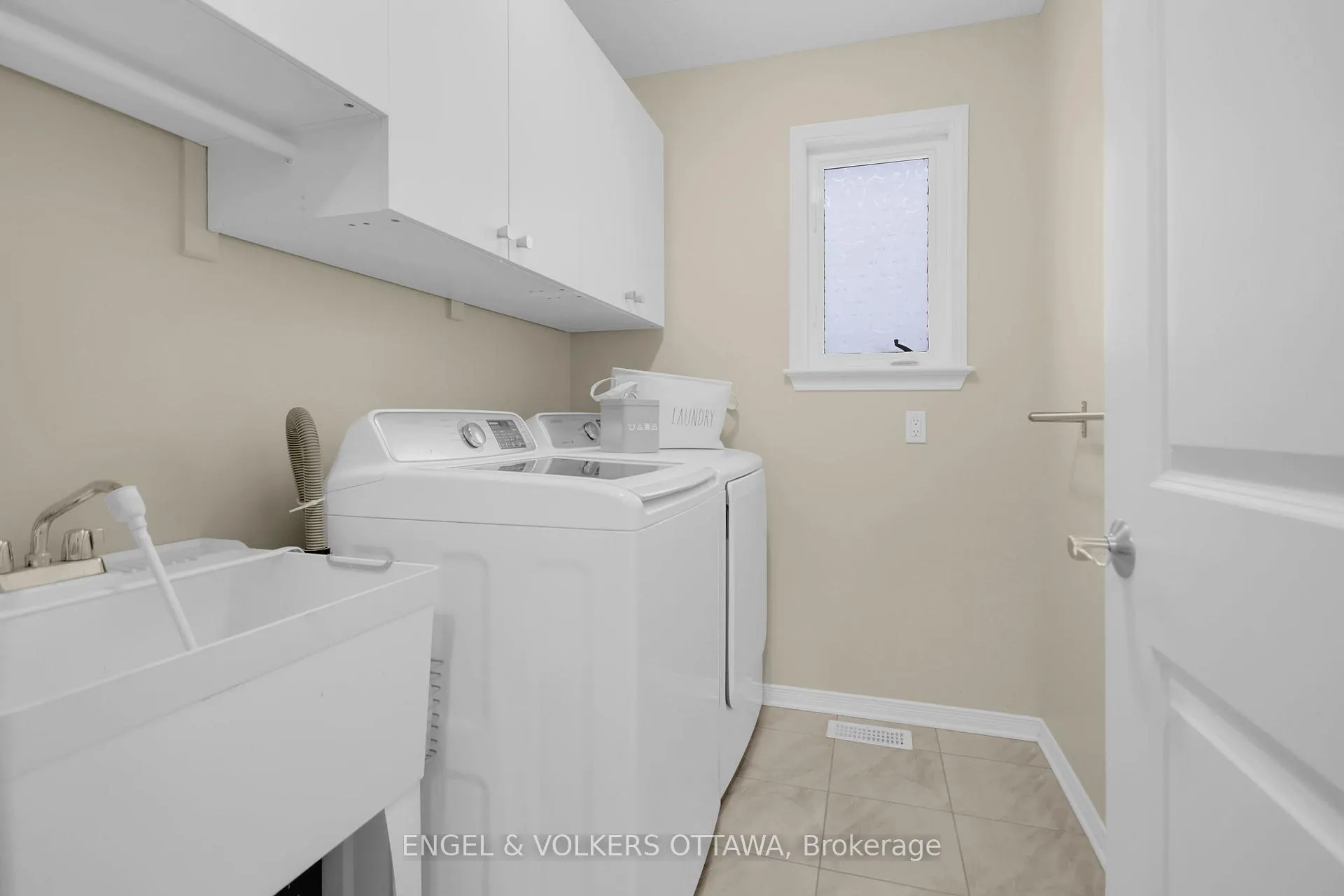 Photo 17 of 153 Arrowwood Drive, Ottawa, Stittsville (South) — HOMEH
