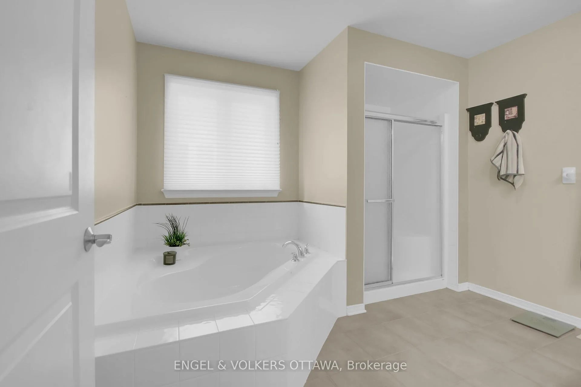 Photo 27 of 153 Arrowwood Drive, Ottawa, Stittsville (South) — HOMEH