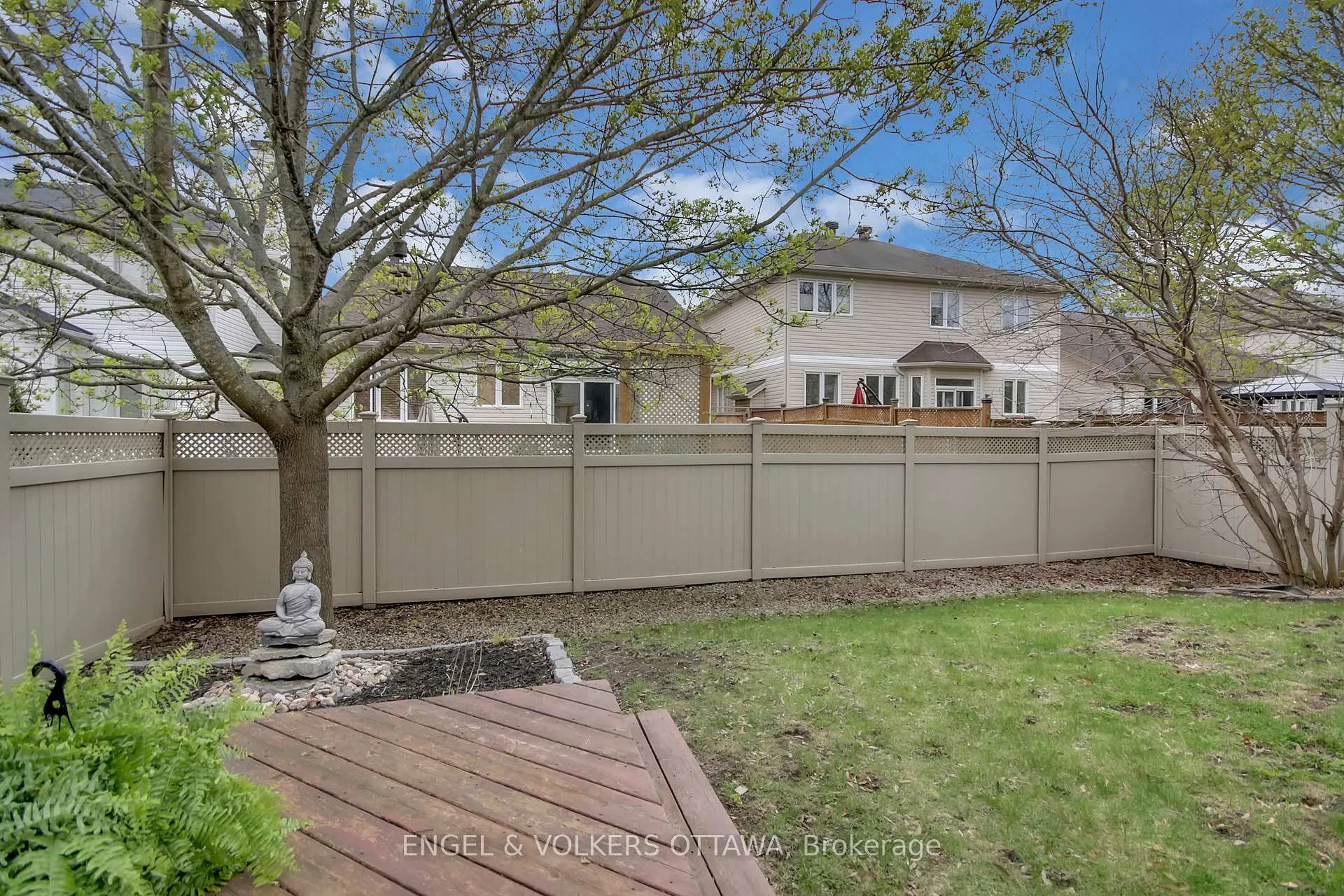 Photo 32 of 153 Arrowwood Drive, Ottawa, Stittsville (South) — HOMEH