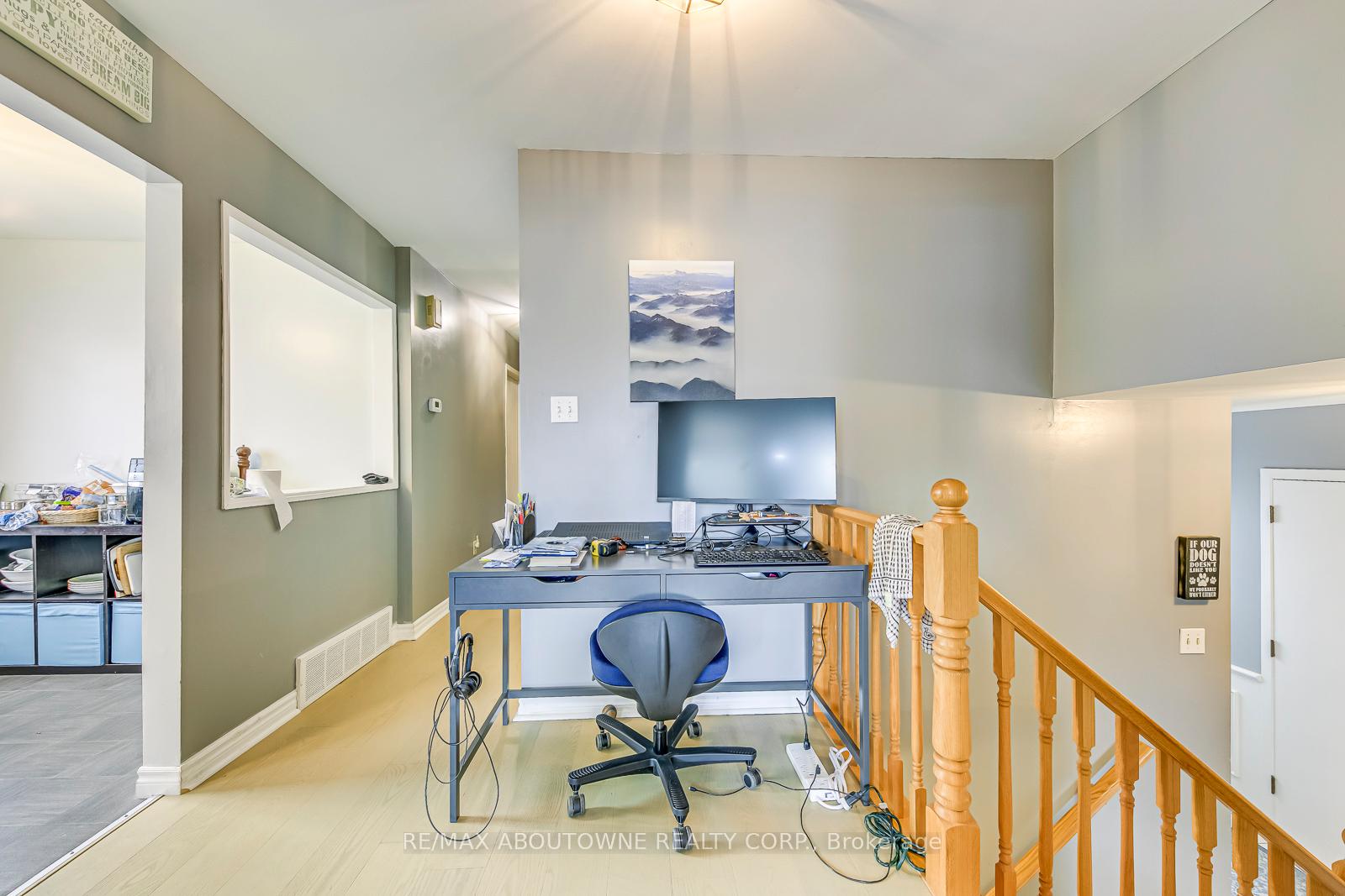 Photo 12 of 4312 Longmoor Drive, Burlington, Shoreacres — HOMEH