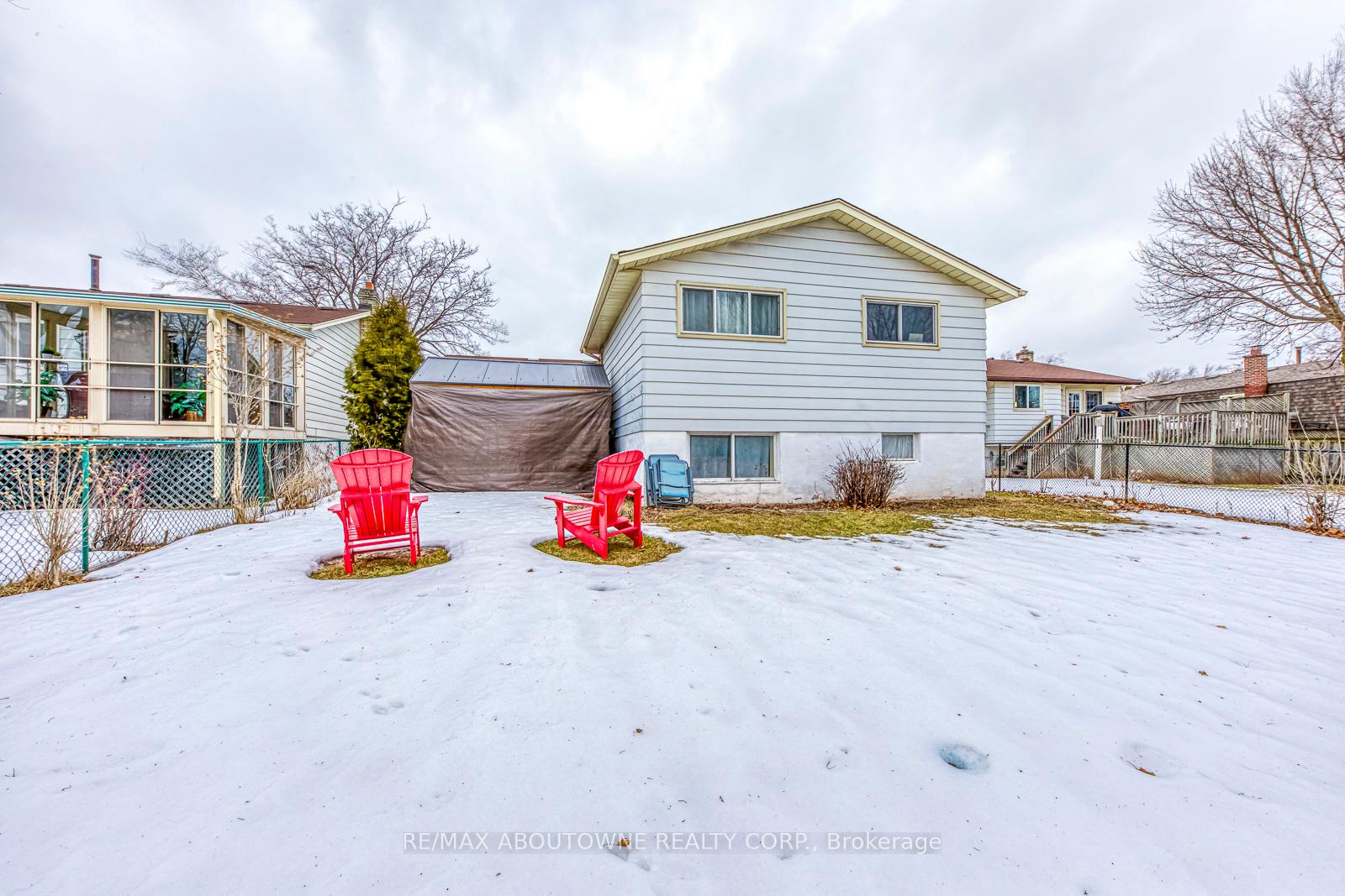 Photo 22 of 4312 Longmoor Drive, Burlington, Shoreacres — HOMEH