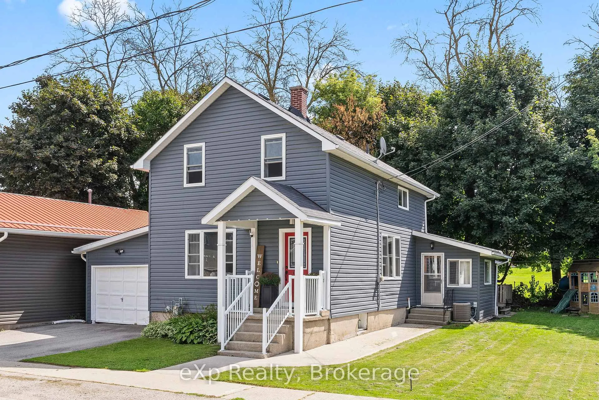 Photo 3 of 140 King Street E, Wellington North, Mount Forest — HOMEH