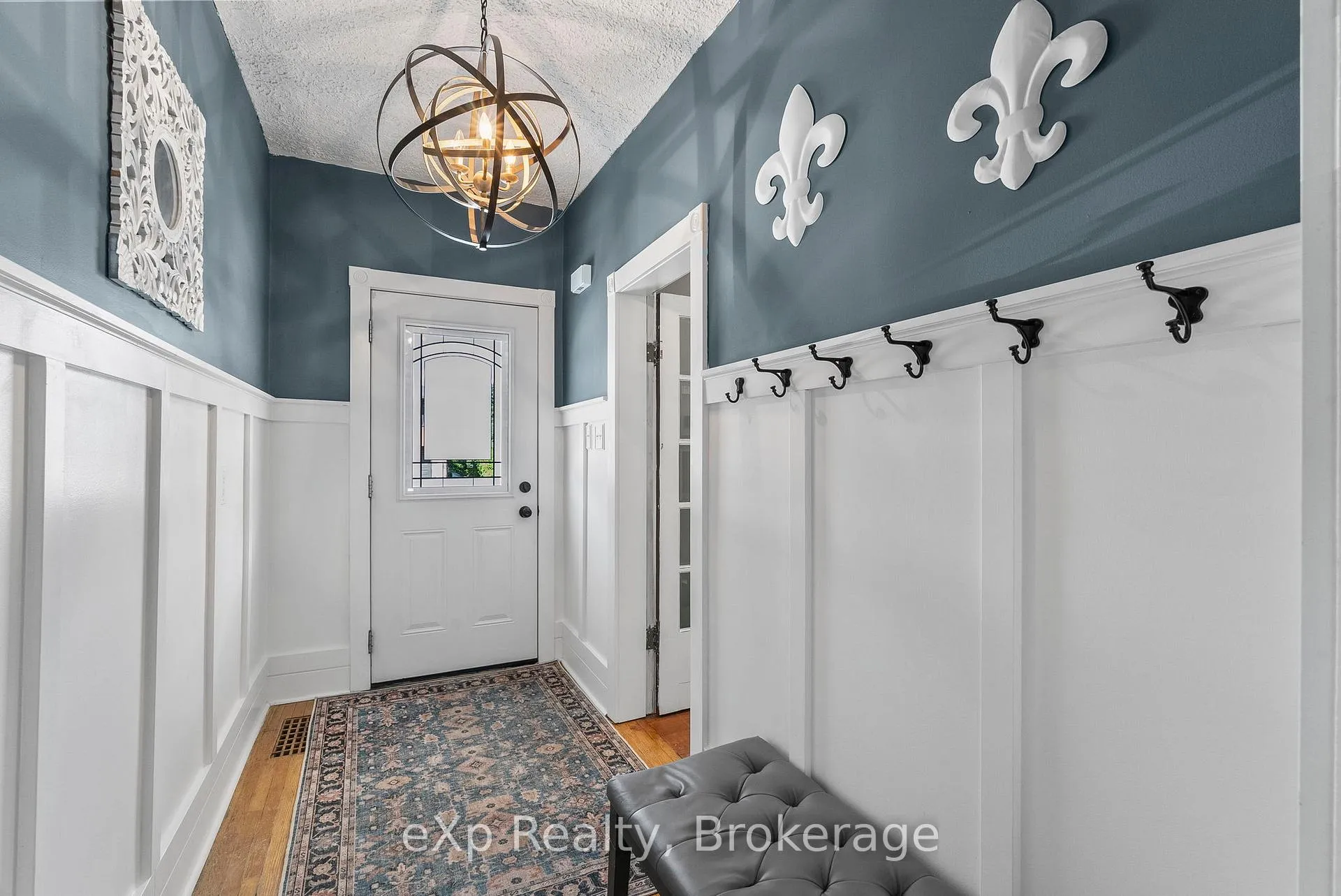 Photo 8 of 140 King Street E, Wellington North, Mount Forest — HOMEH