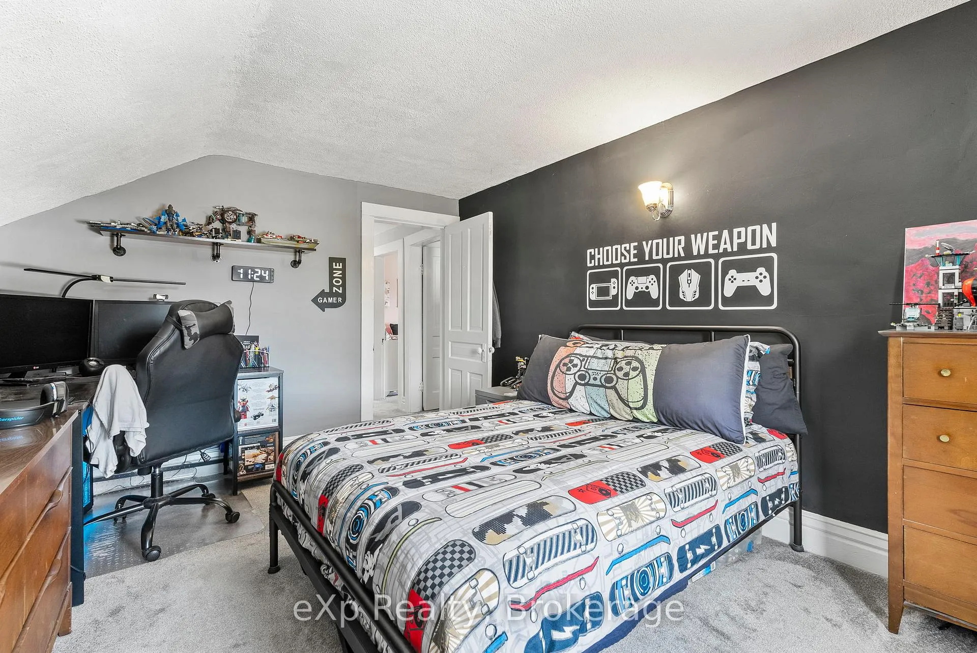 Photo 31 of 140 King Street E, Wellington North, Mount Forest — HOMEH