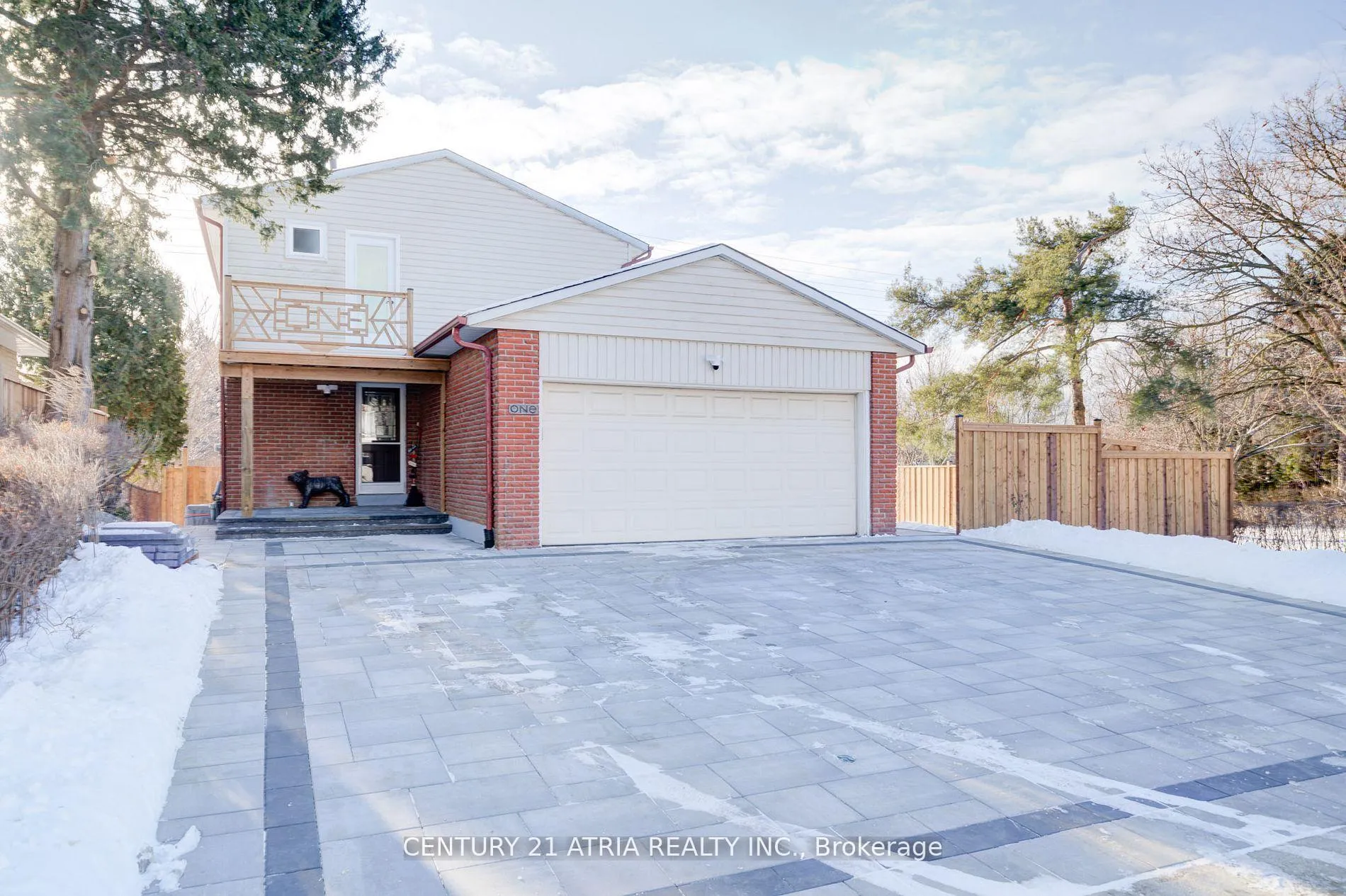 Photo 2 of 1 Hamilton Hall Drive, Markham, Markham Village — HOMEH