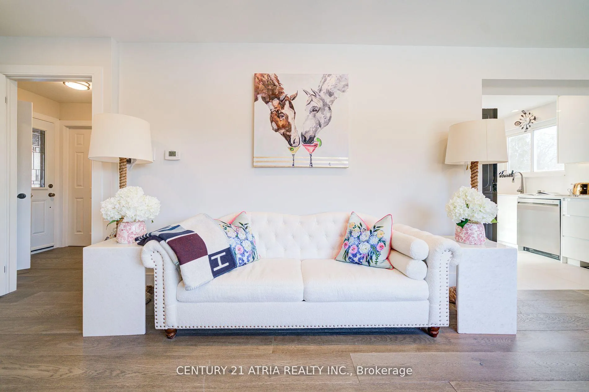Photo 7 of 1 Hamilton Hall Drive, Markham, Markham Village — HOMEH