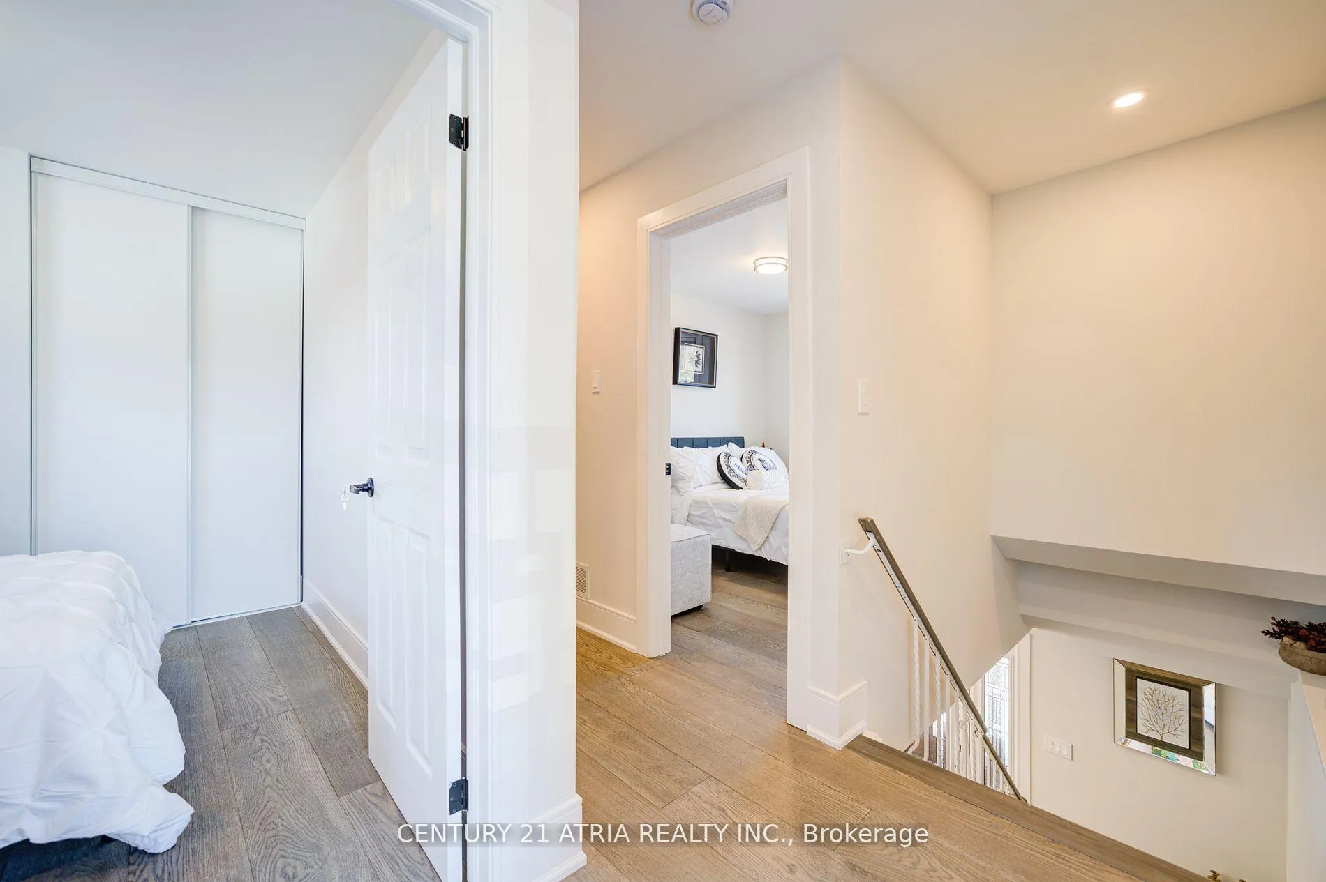 Photo 16 of 1 Hamilton Hall Drive, Markham, Markham Village — HOMEH