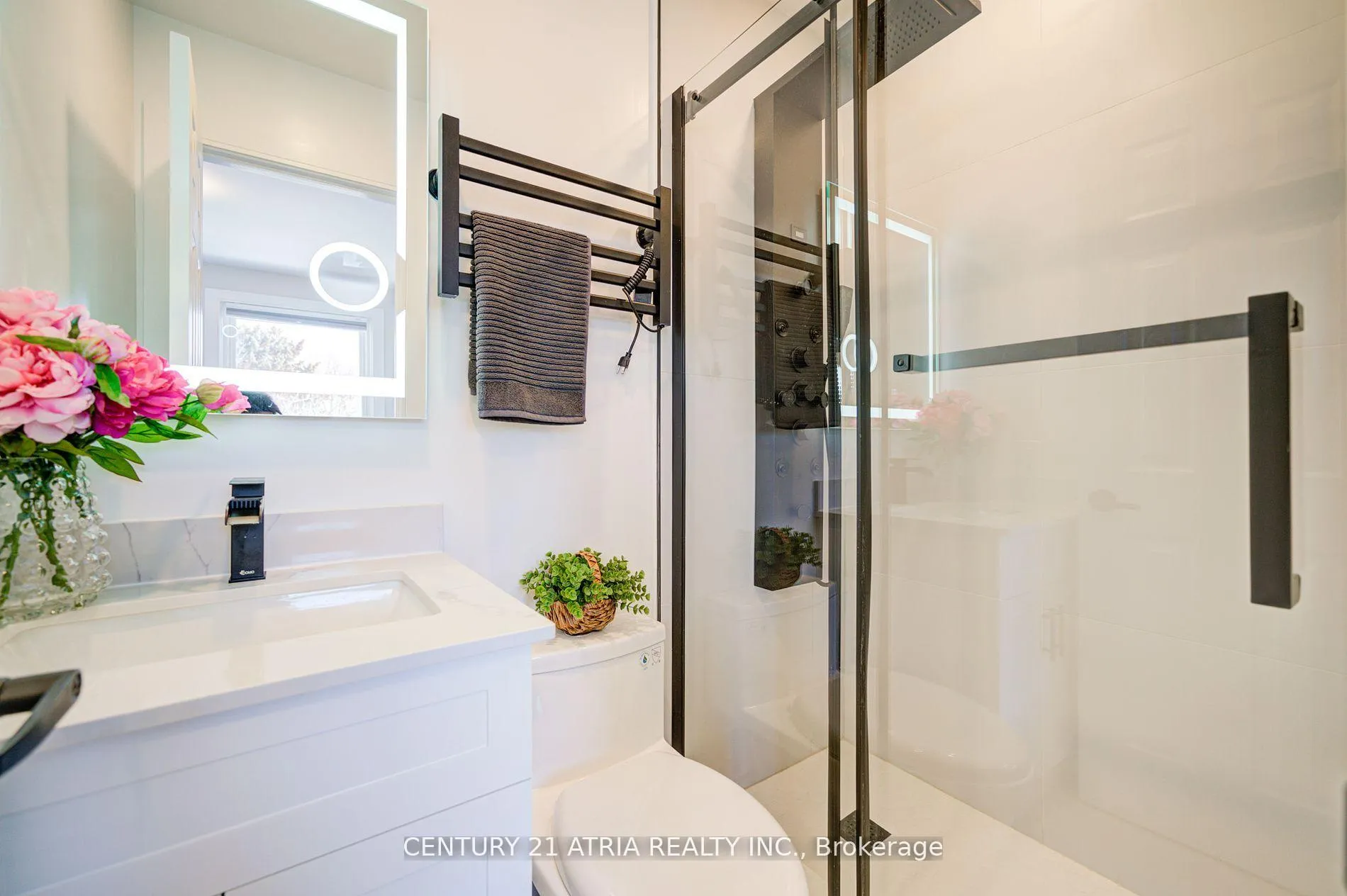 Photo 21 of 1 Hamilton Hall Drive, Markham, Markham Village — HOMEH