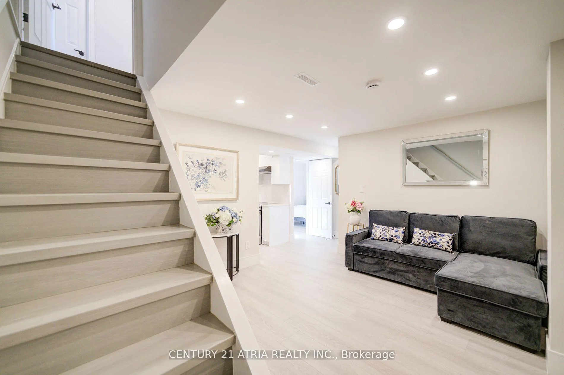 Photo 27 of 1 Hamilton Hall Drive, Markham, Markham Village — HOMEH