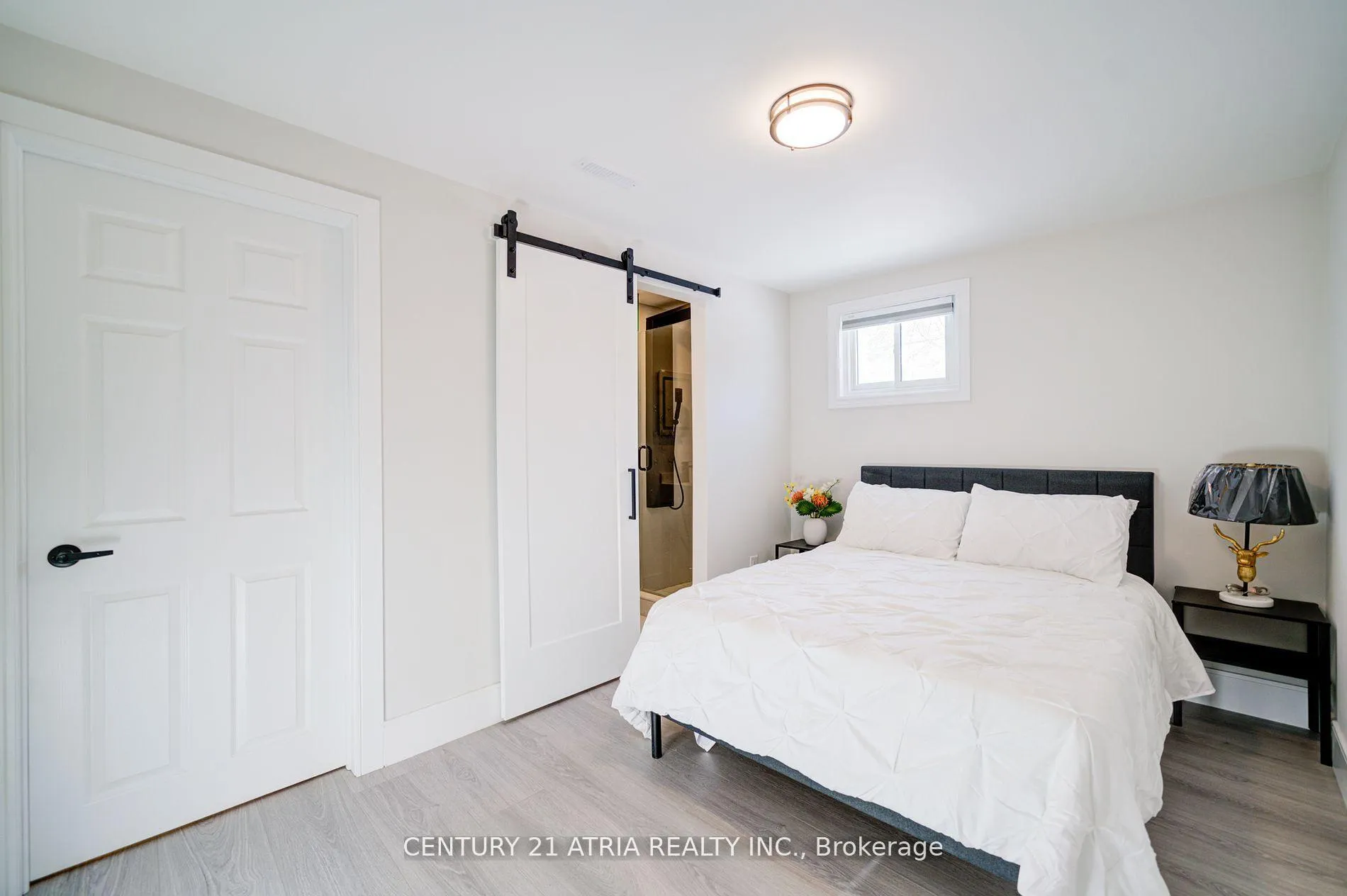 Photo 33 of 1 Hamilton Hall Drive, Markham, Markham Village — HOMEH