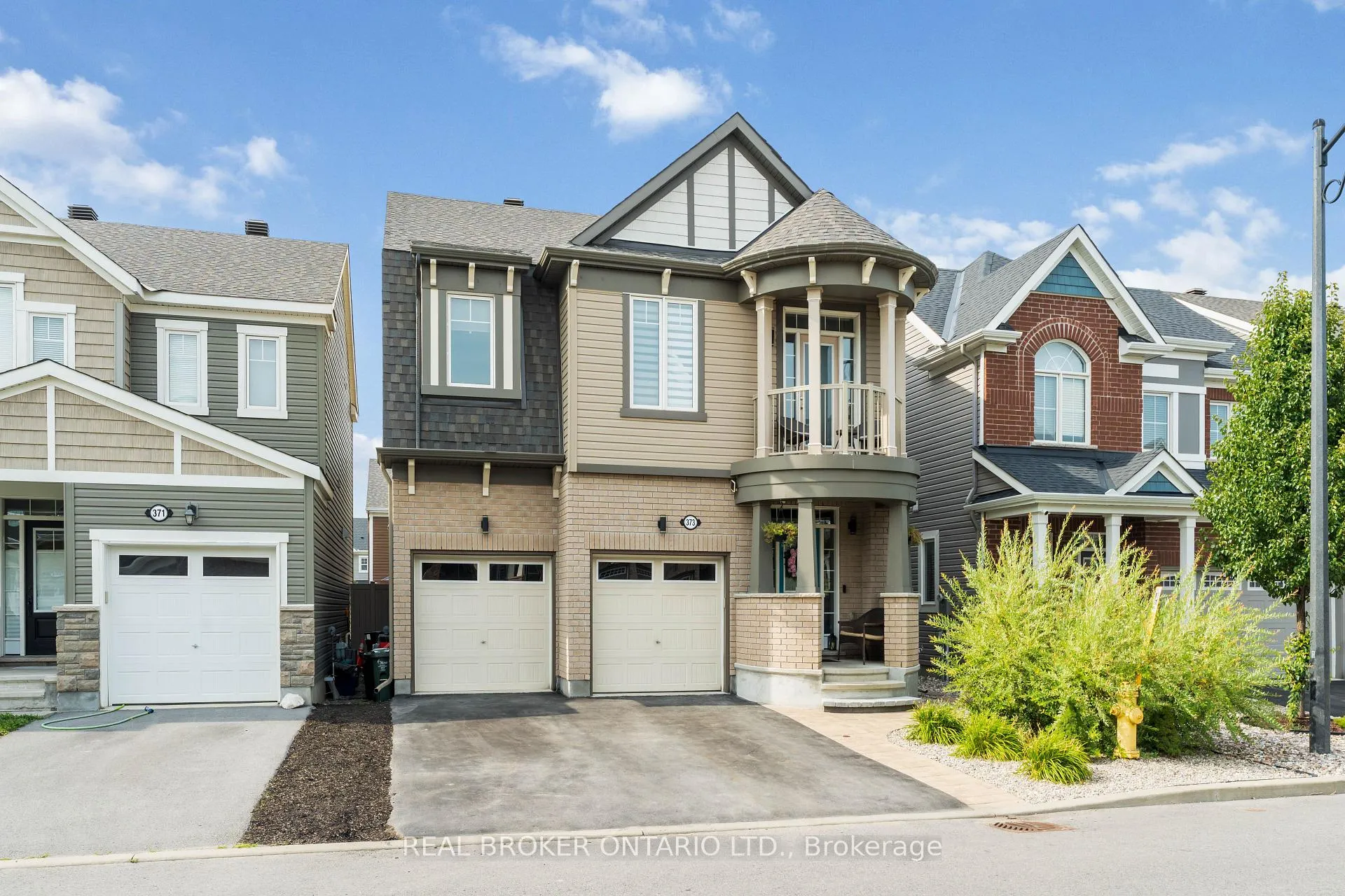 Photo 2 of 373 River Landing Avenue, Ottawa, Barrhaven - Half Moon Bay — HOMEH