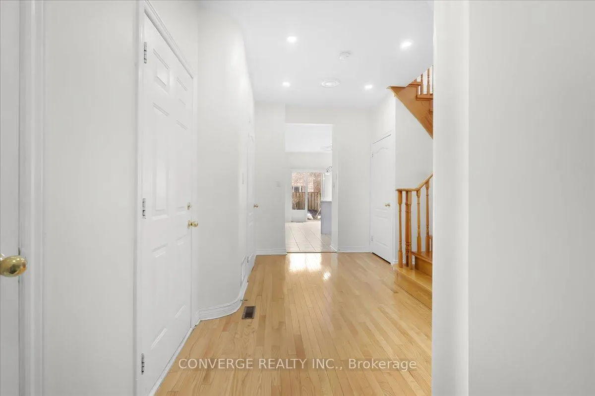 Photo 4 of 101 Park Place Drive, Markham, Greensborough — HOMEH