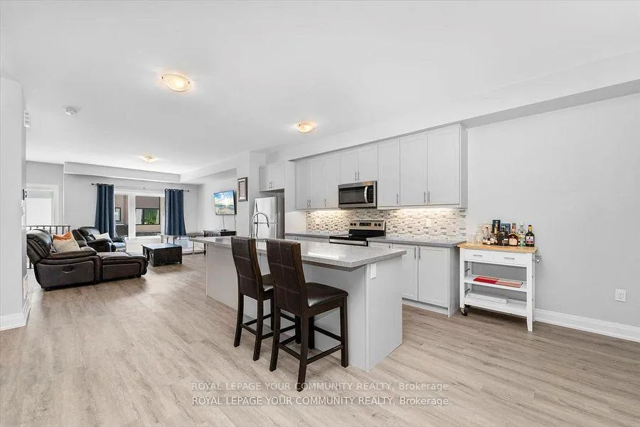 Photo 12 of 1494 Purchase Place N, Innisfil, Lefroy — HOMEH