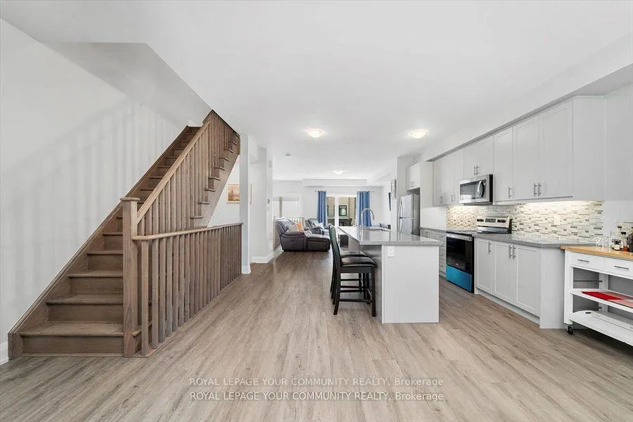 Photo 21 of 1494 Purchase Place N, Innisfil, Lefroy — HOMEH