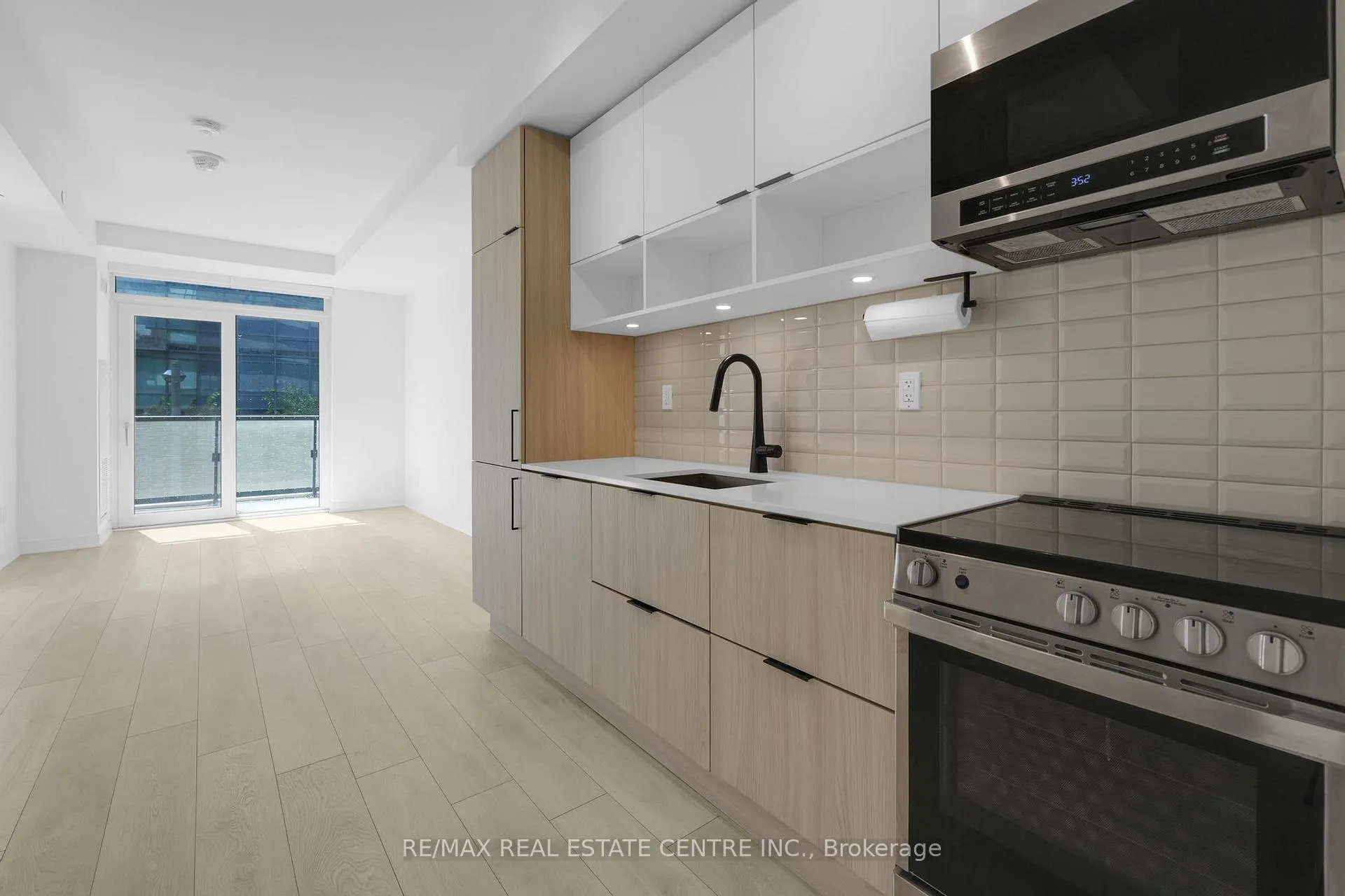 Photo 2 of Unit N365, 35 Rolling Mills Road, Toronto, Waterfront Communities — HOMEH