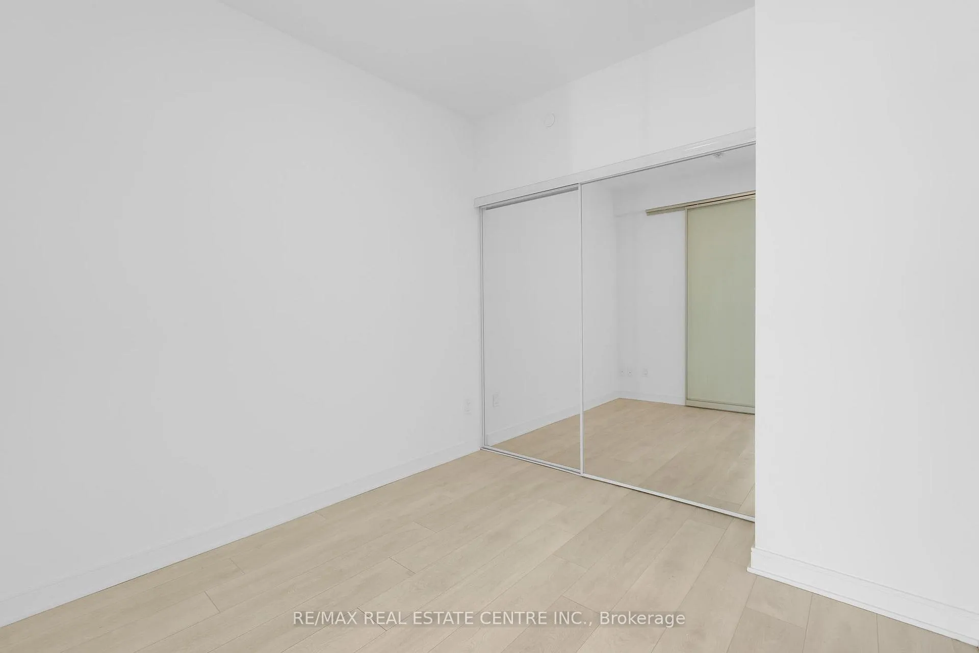 Photo 3 of Unit N365, 35 Rolling Mills Road, Toronto, Waterfront Communities — HOMEH