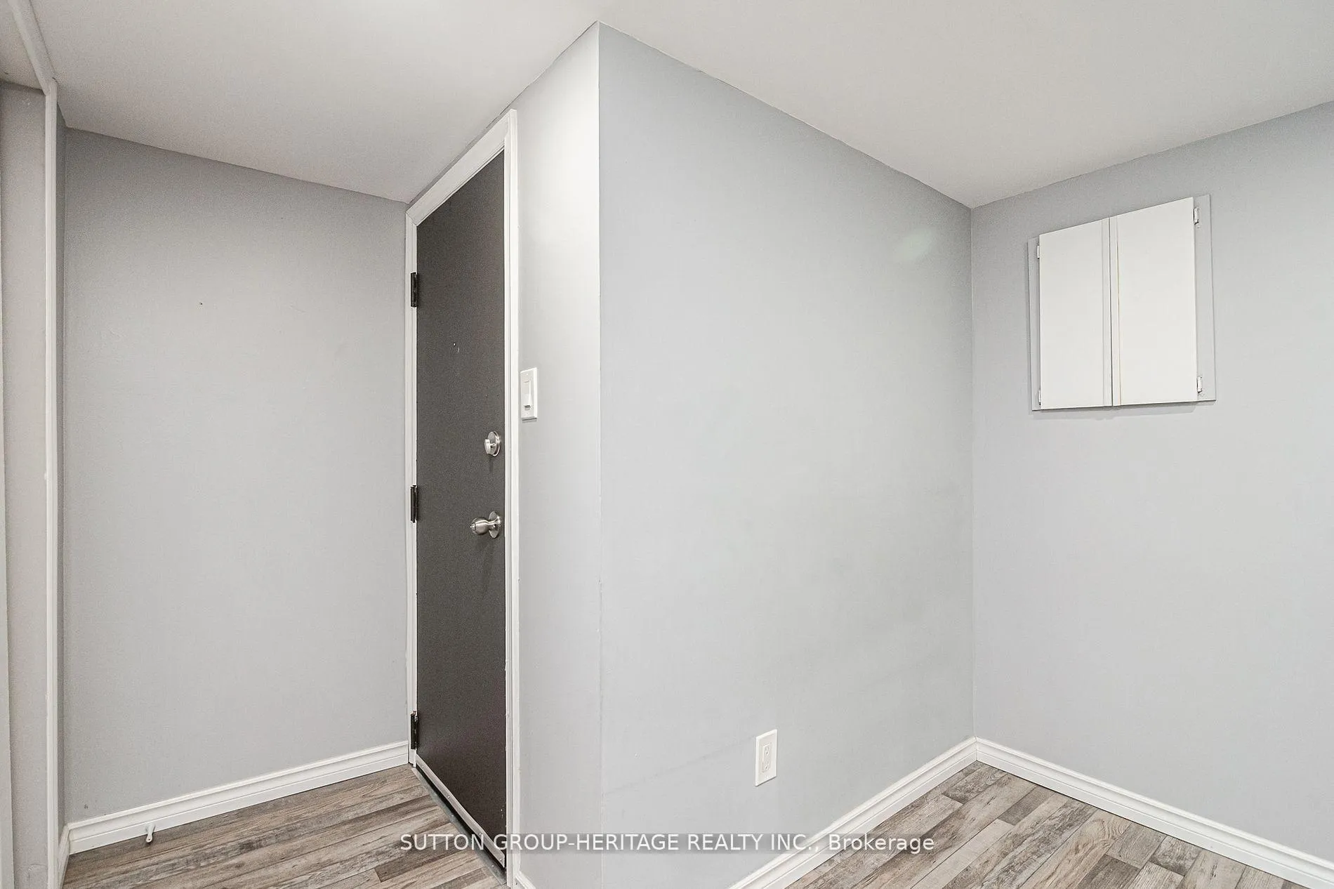 Photo 10 of 61 Main Street S, Uxbridge — HOMEH