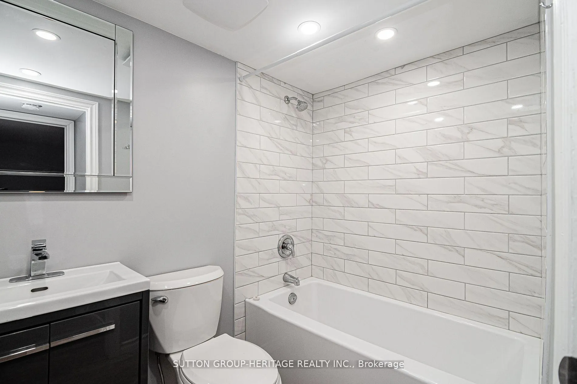 Photo 19 of 61 Main Street S, Uxbridge — HOMEH