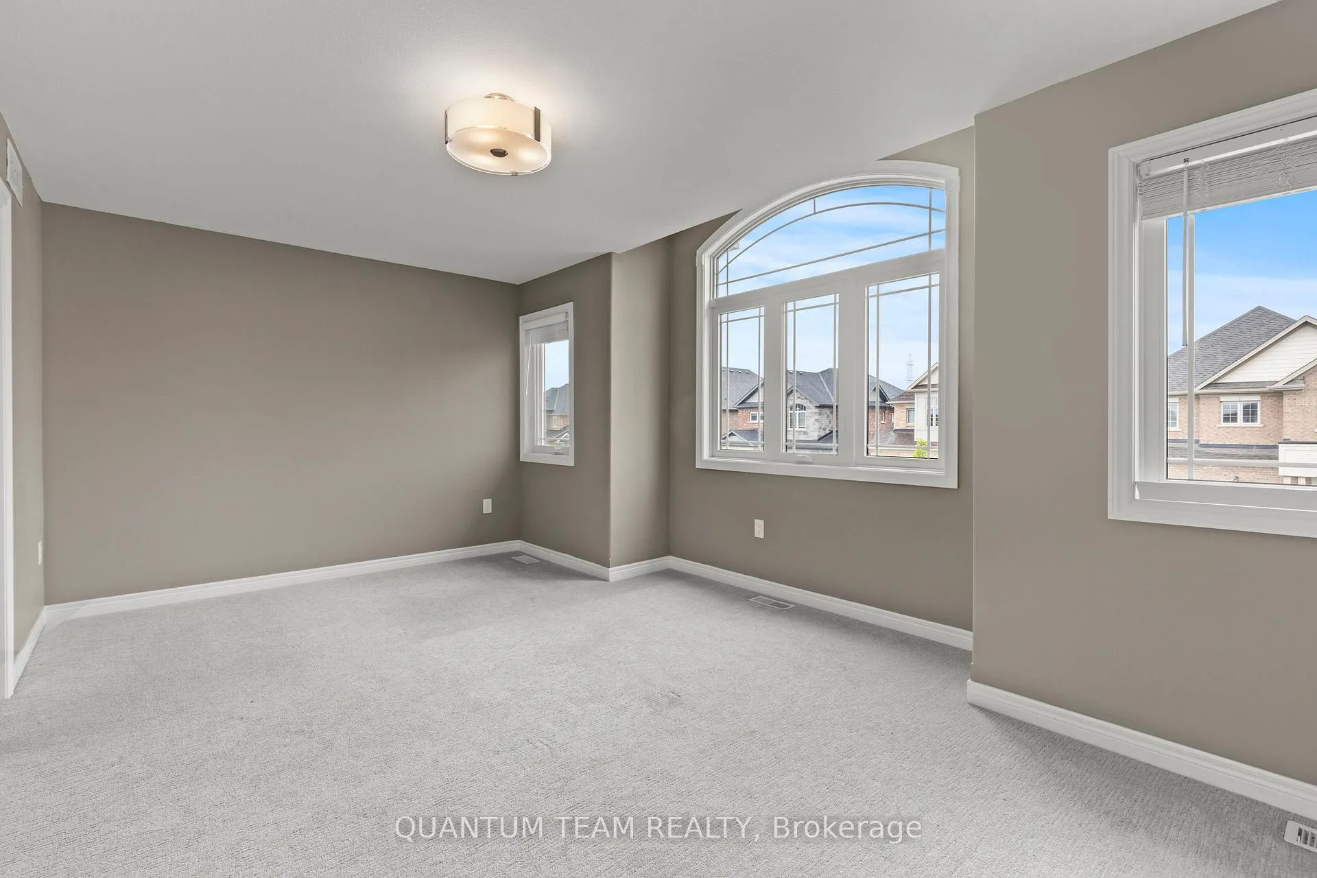 Photo 13 of 86 Homestead Way, Thorold, Rolling Meadows — HOMEH