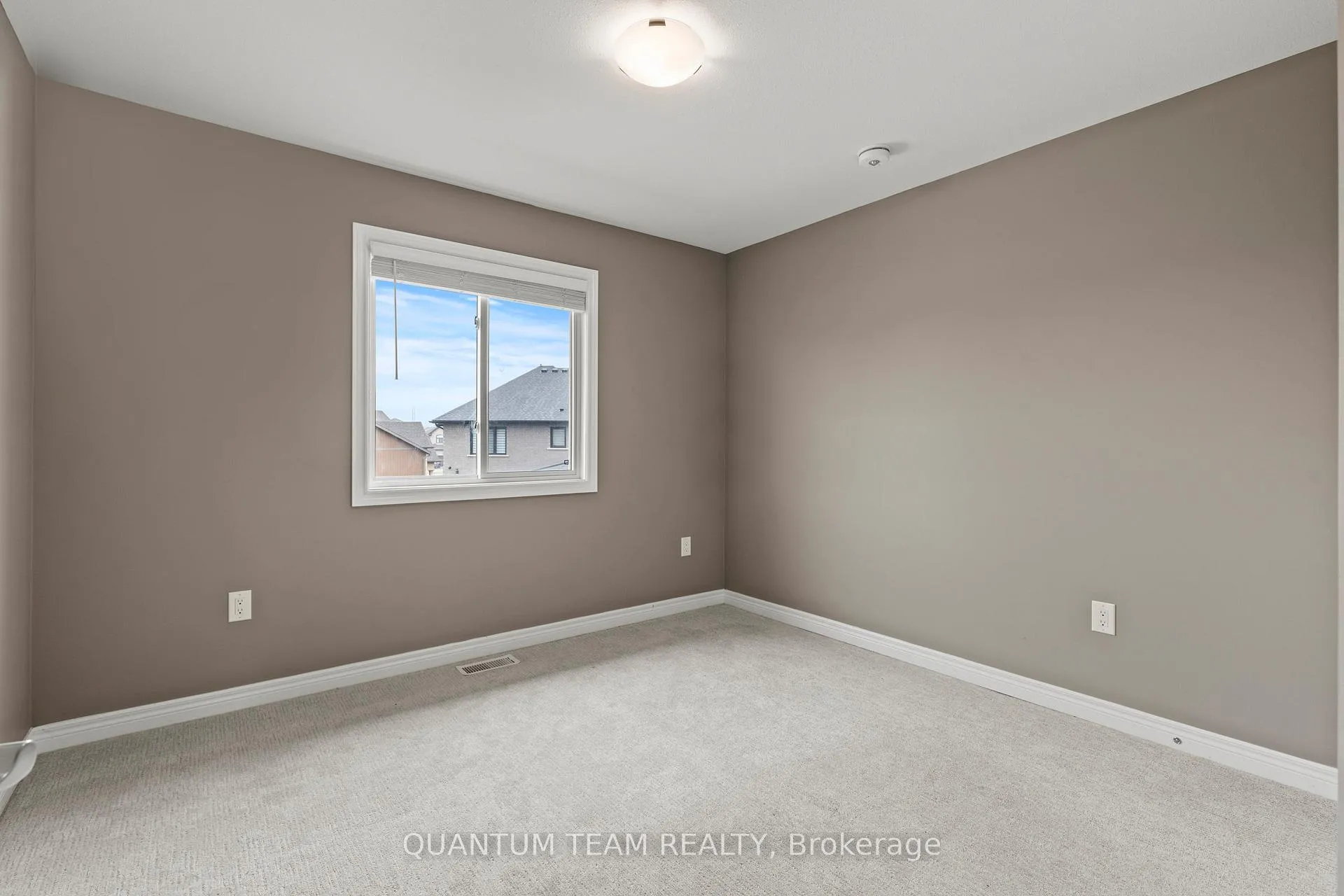Photo 15 of 86 Homestead Way, Thorold, Rolling Meadows — HOMEH