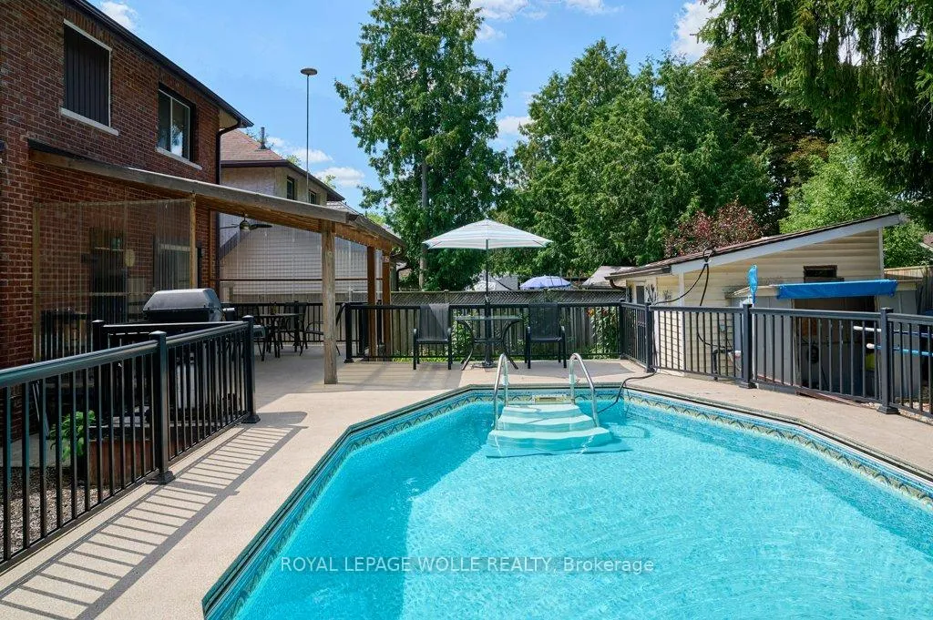 Photo 13 of 120 Wood Street, Kitchener — HOMEH