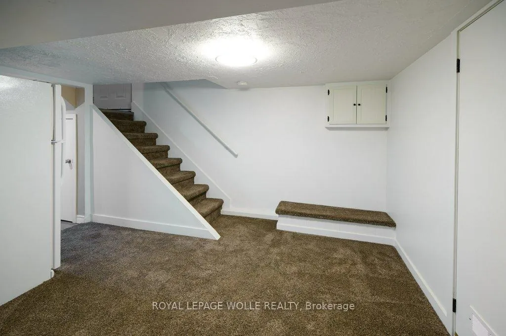 Photo 37 of 120 Wood Street, Kitchener — HOMEH